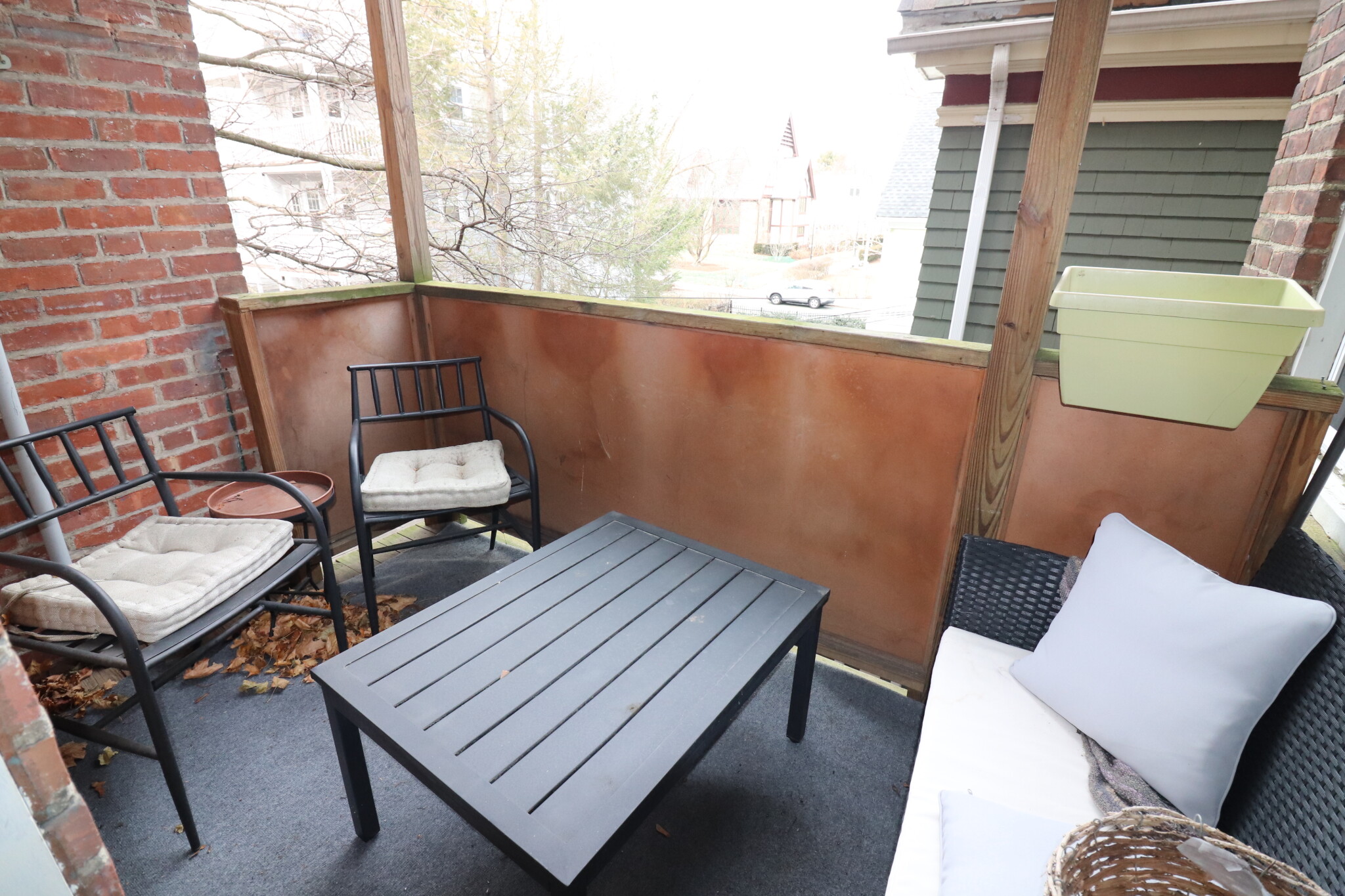 136 Pleasant St, Coolidge Corner