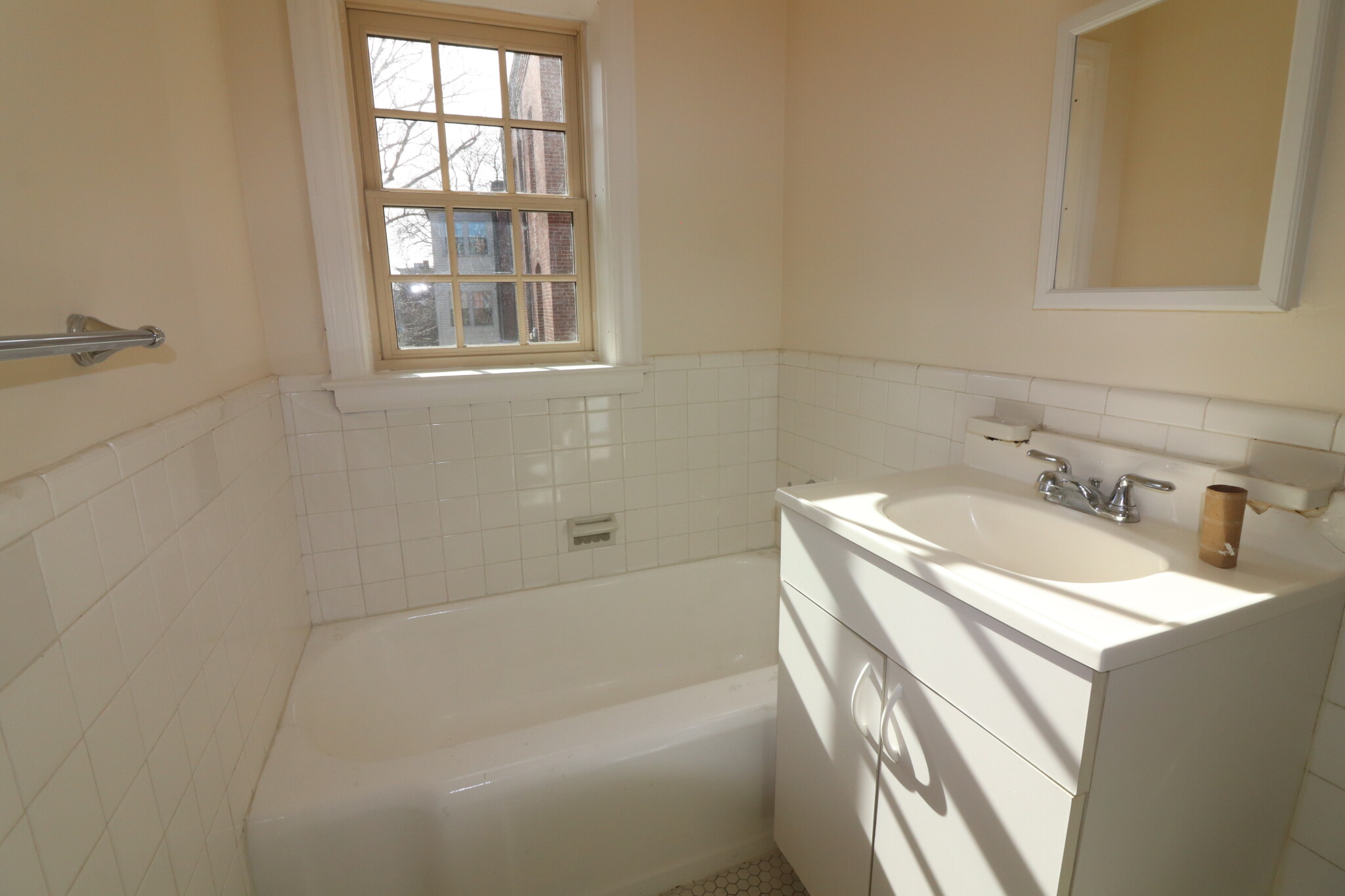 312 Washington St, Wellesley