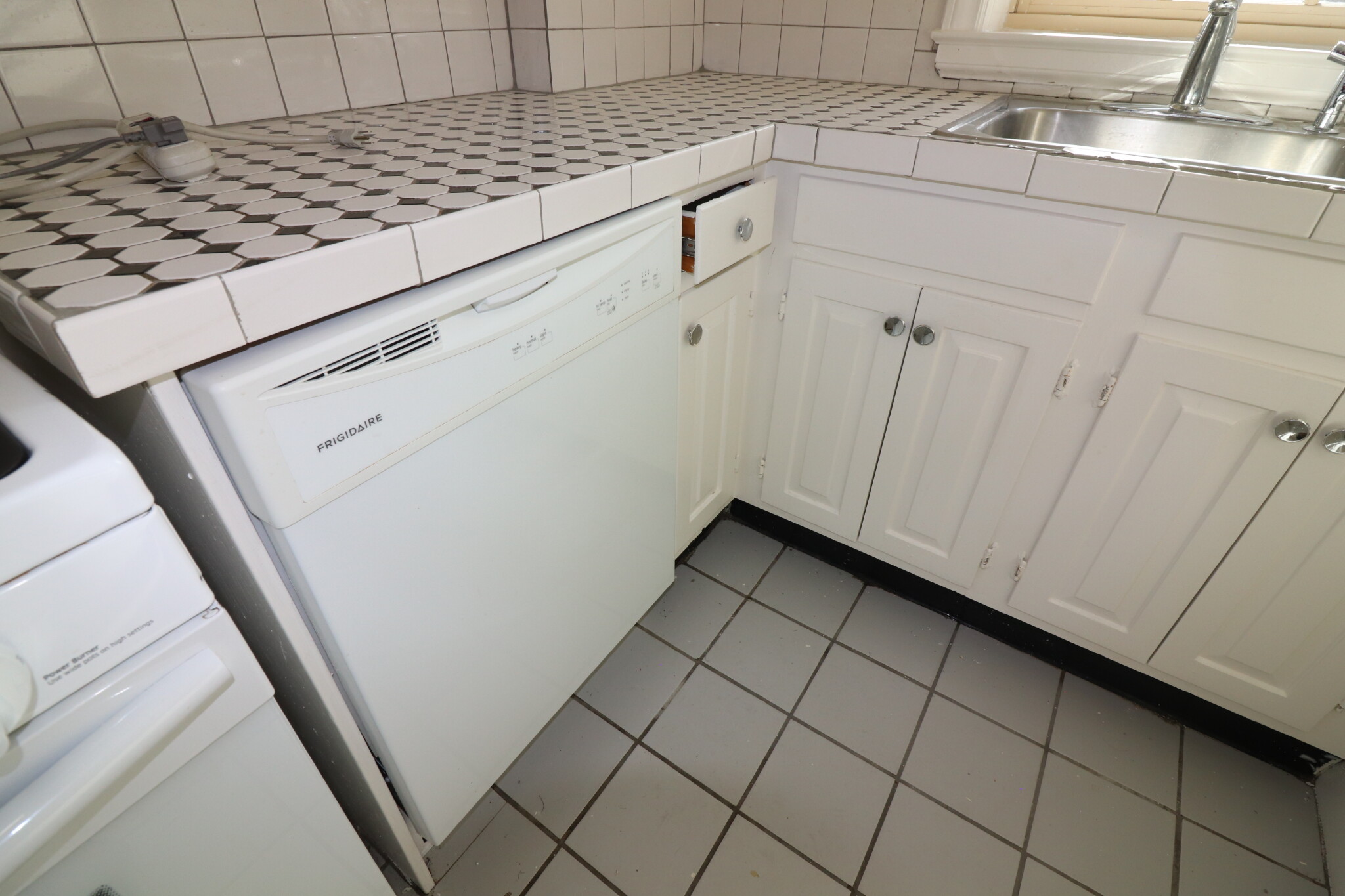 312 Washington St, Wellesley