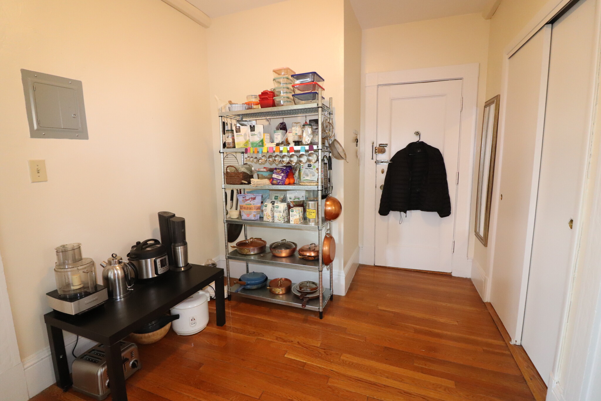 1477 Beacon St, Washington Square