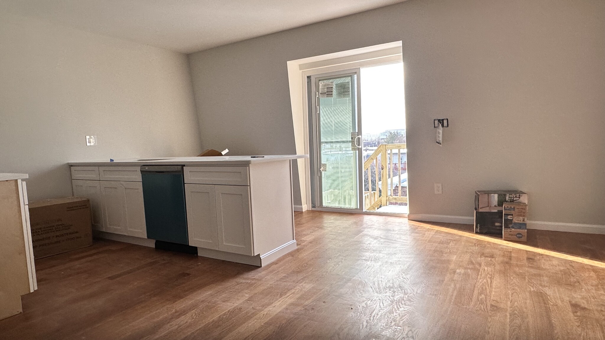 142 Chelsea St, East Boston