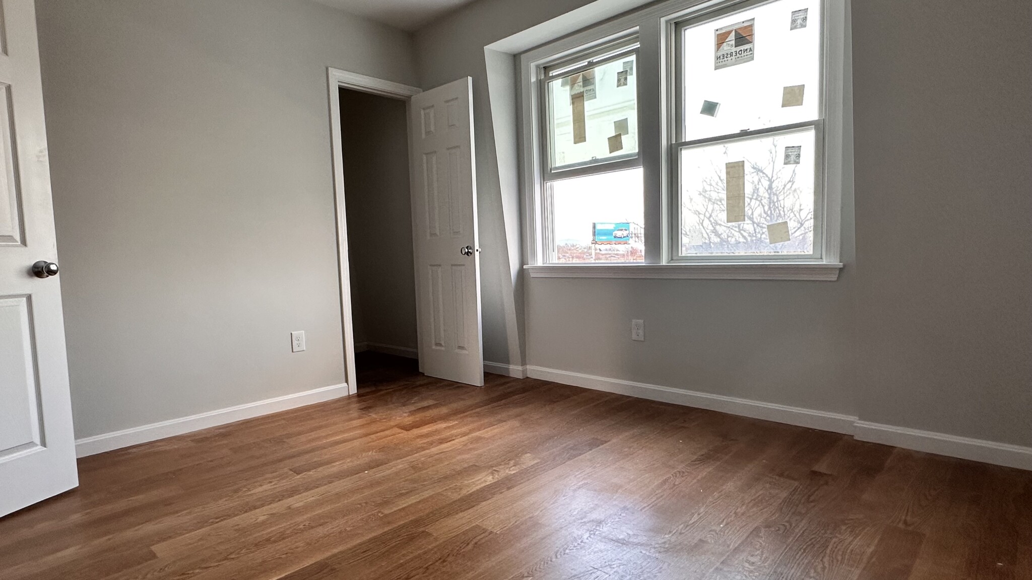 142 Chelsea St, East Boston