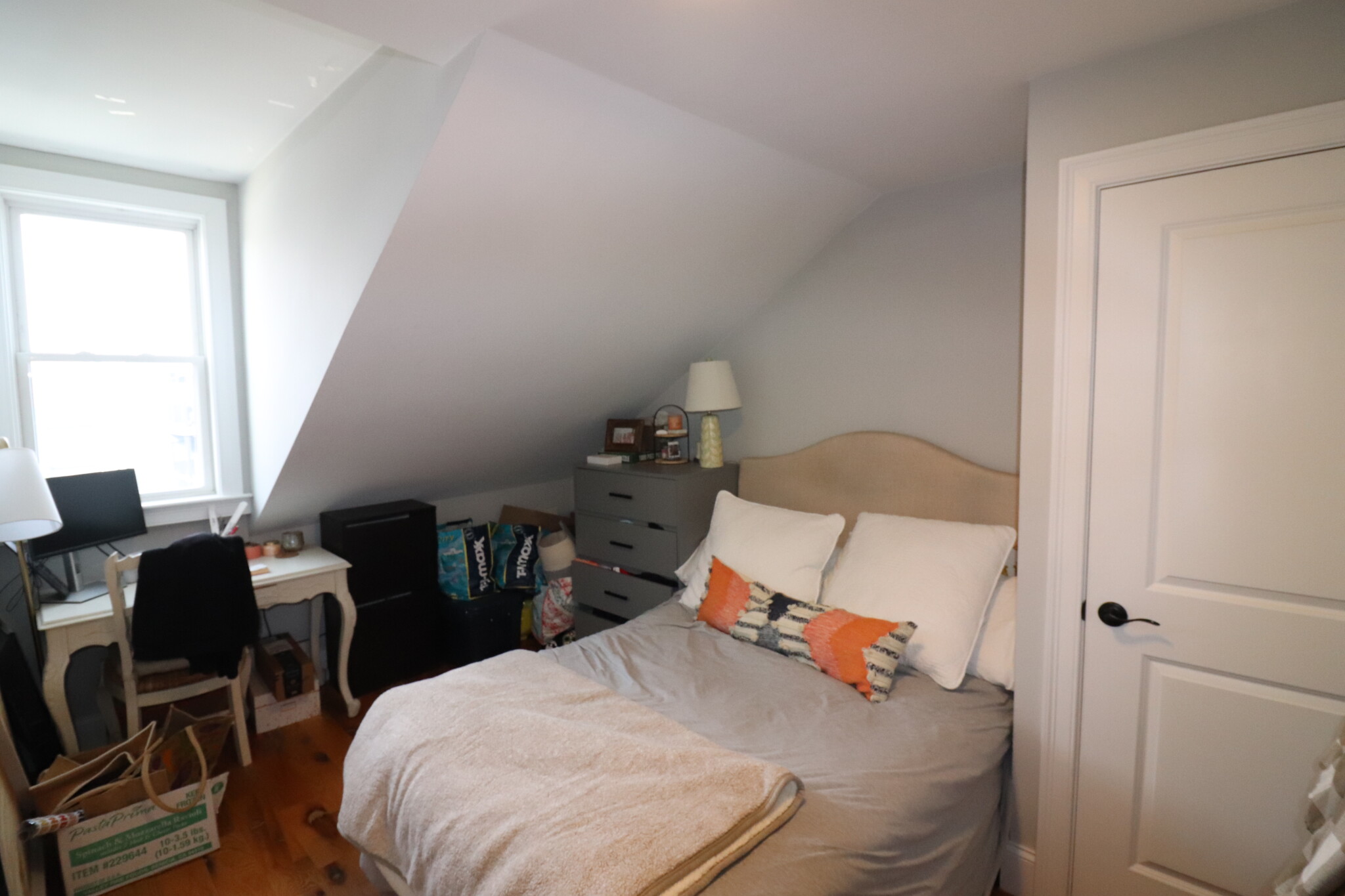 56 Liverpool St, East Boston