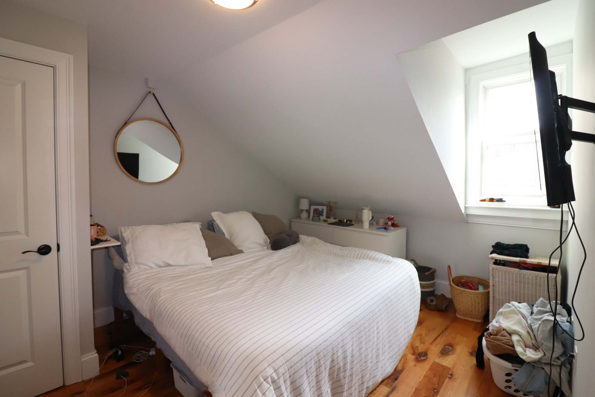 56 Liverpool St, East Boston