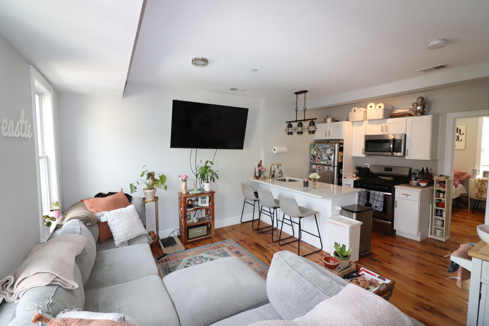 56 Liverpool St, East Boston