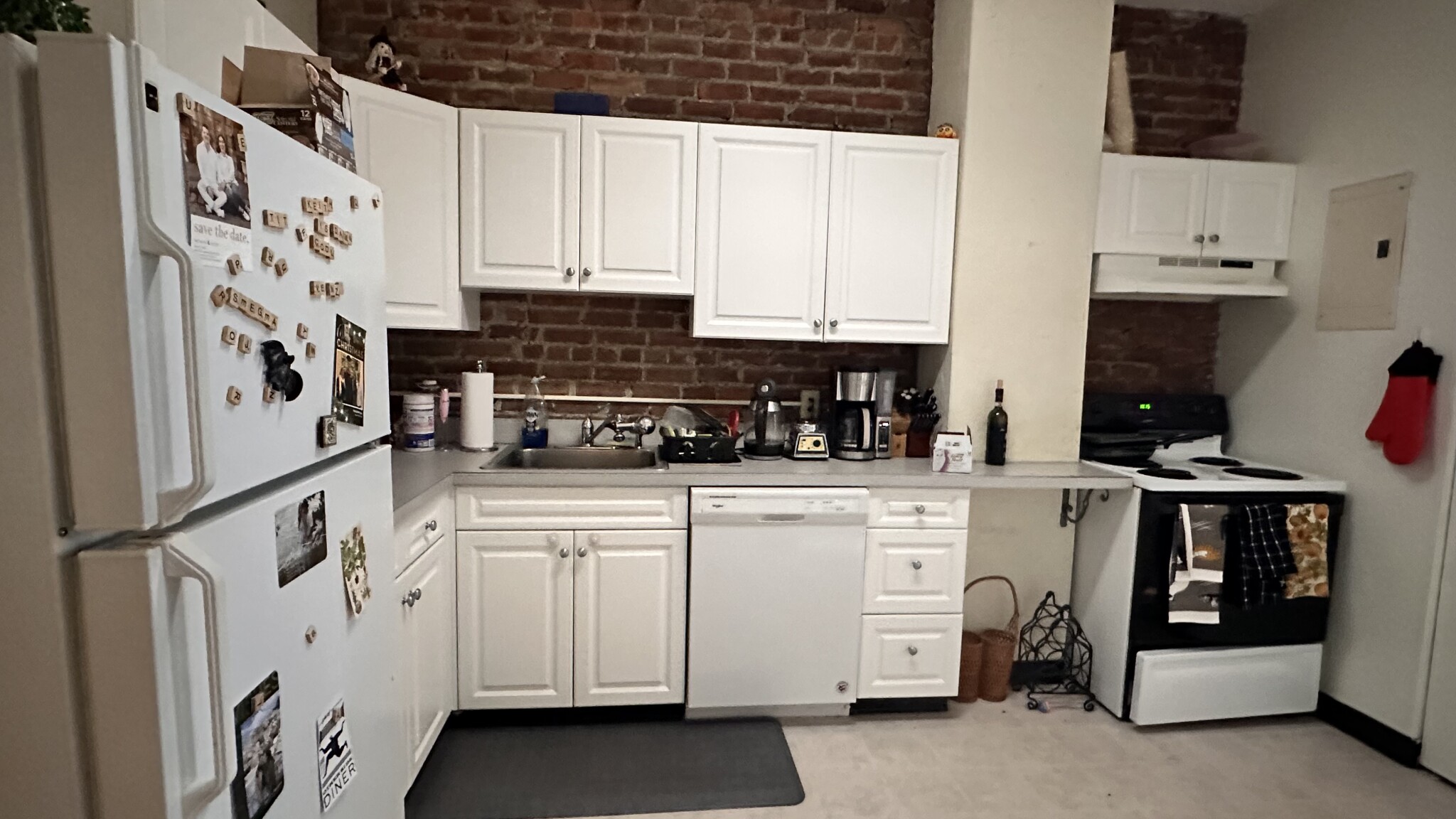 11 Stearns Rd, Coolidge Corner