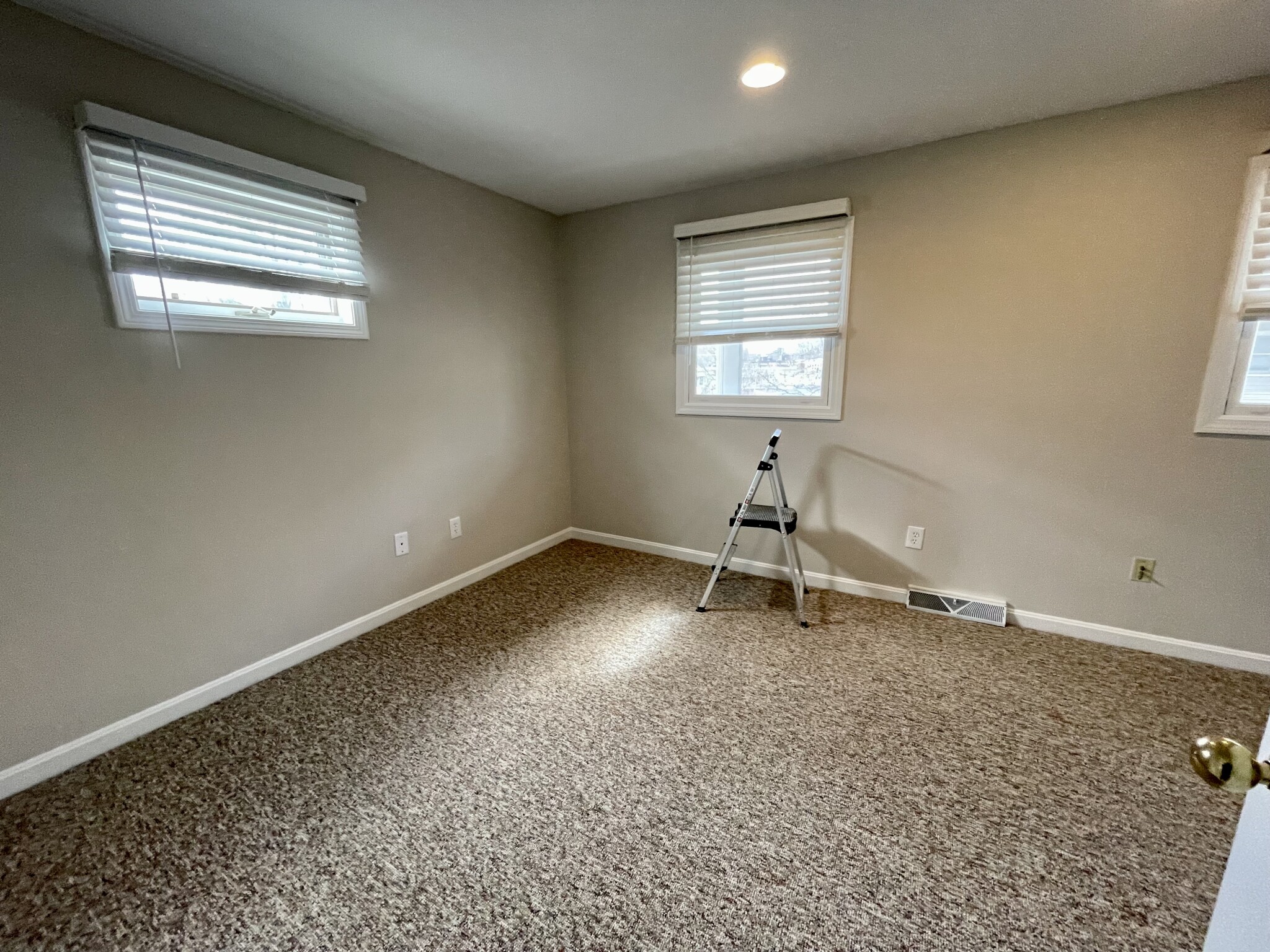 36 Cummings Rd, Brighton