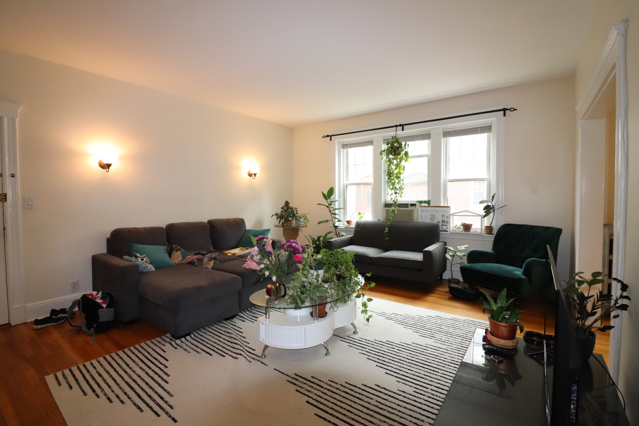 42 Saint Paul St, Longwood