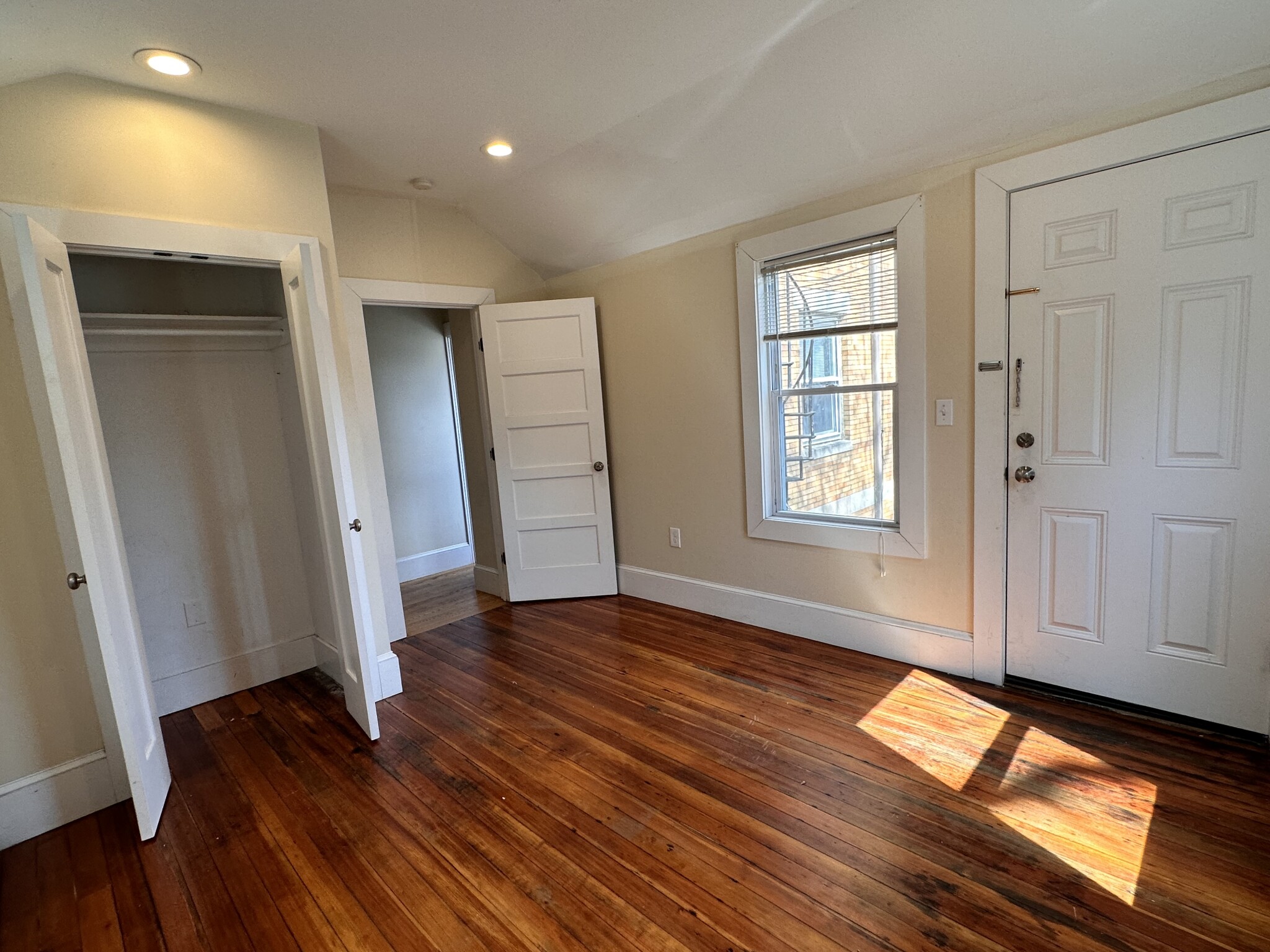 36 High St, Brookline Village