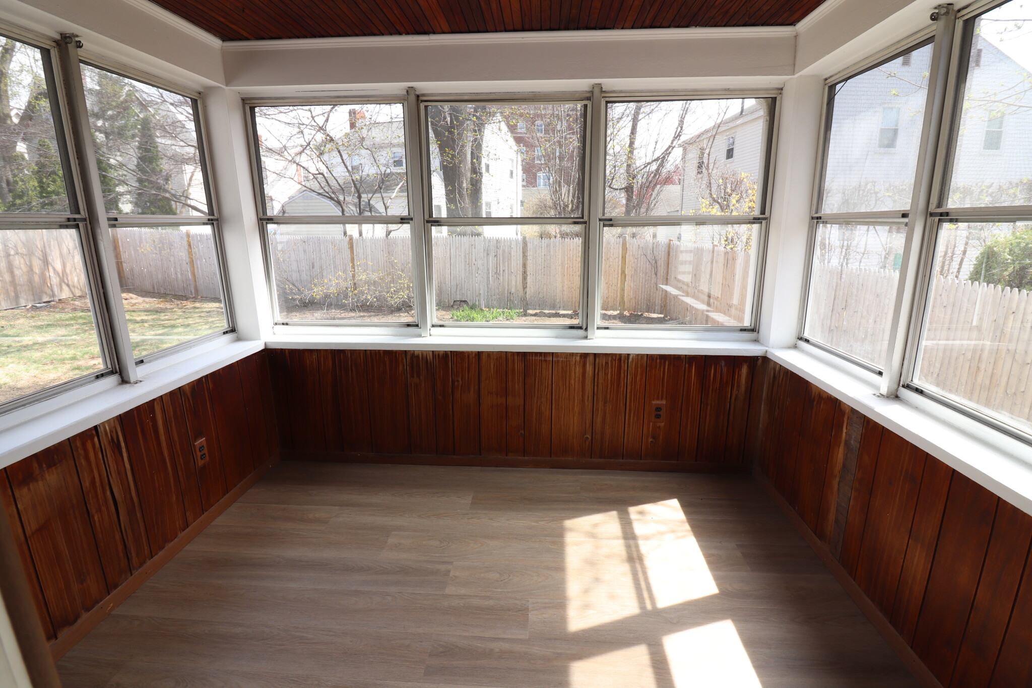 88 Walnut Park, Newton