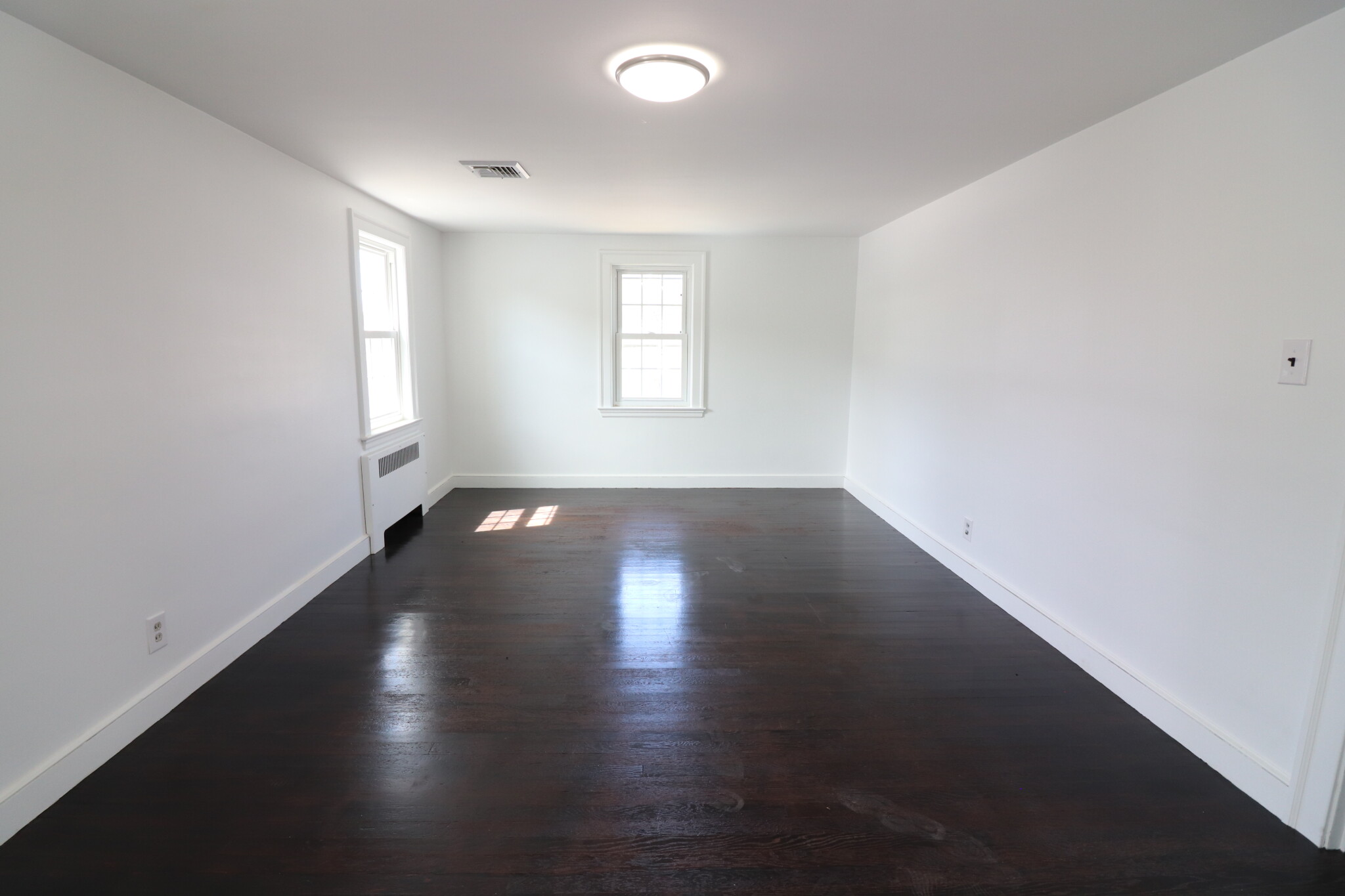 88 Walnut Park, Newton