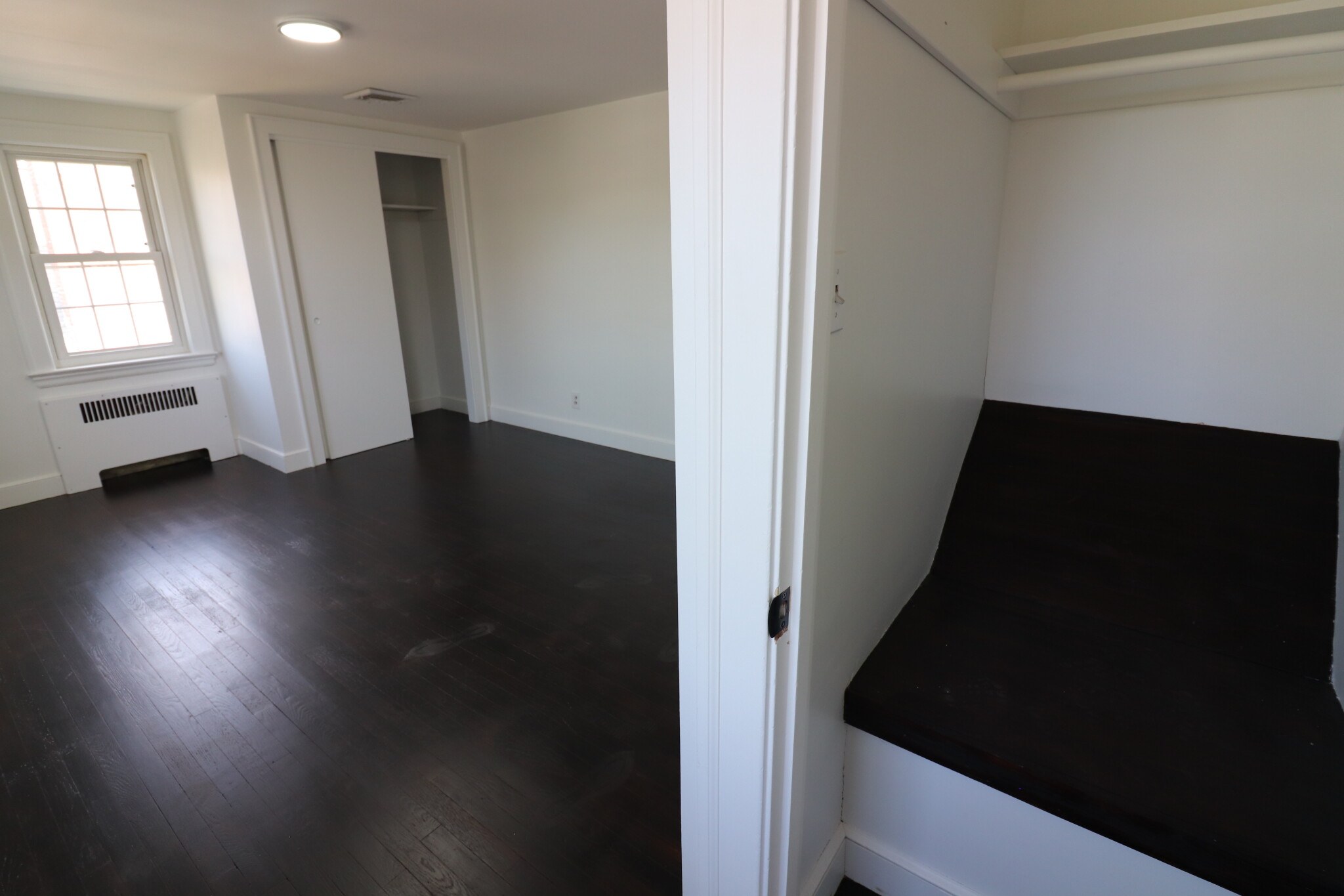 88 Walnut Park, Newton