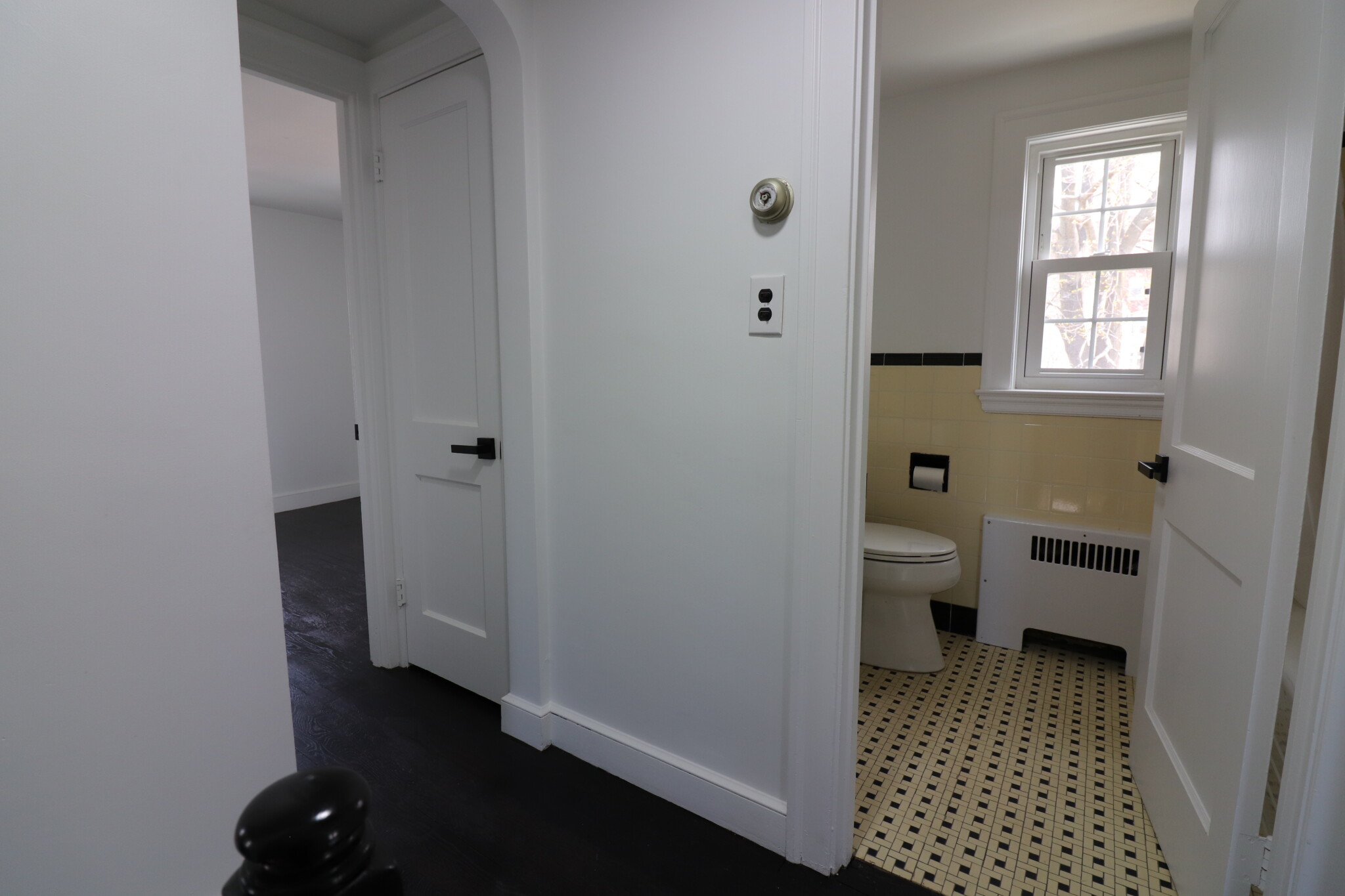 88 Walnut Park, Newton