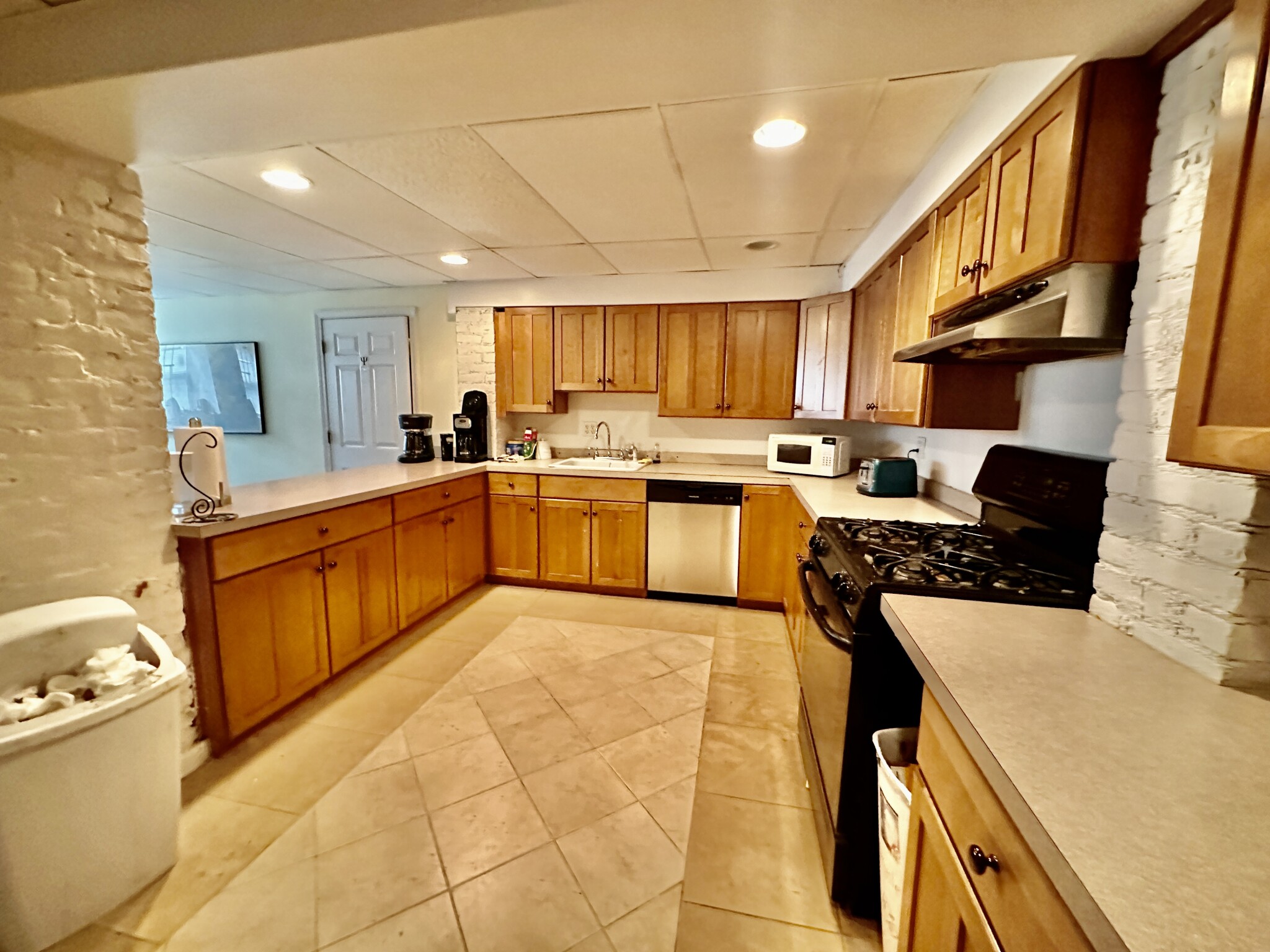 42 Park Vale Ave, Allston