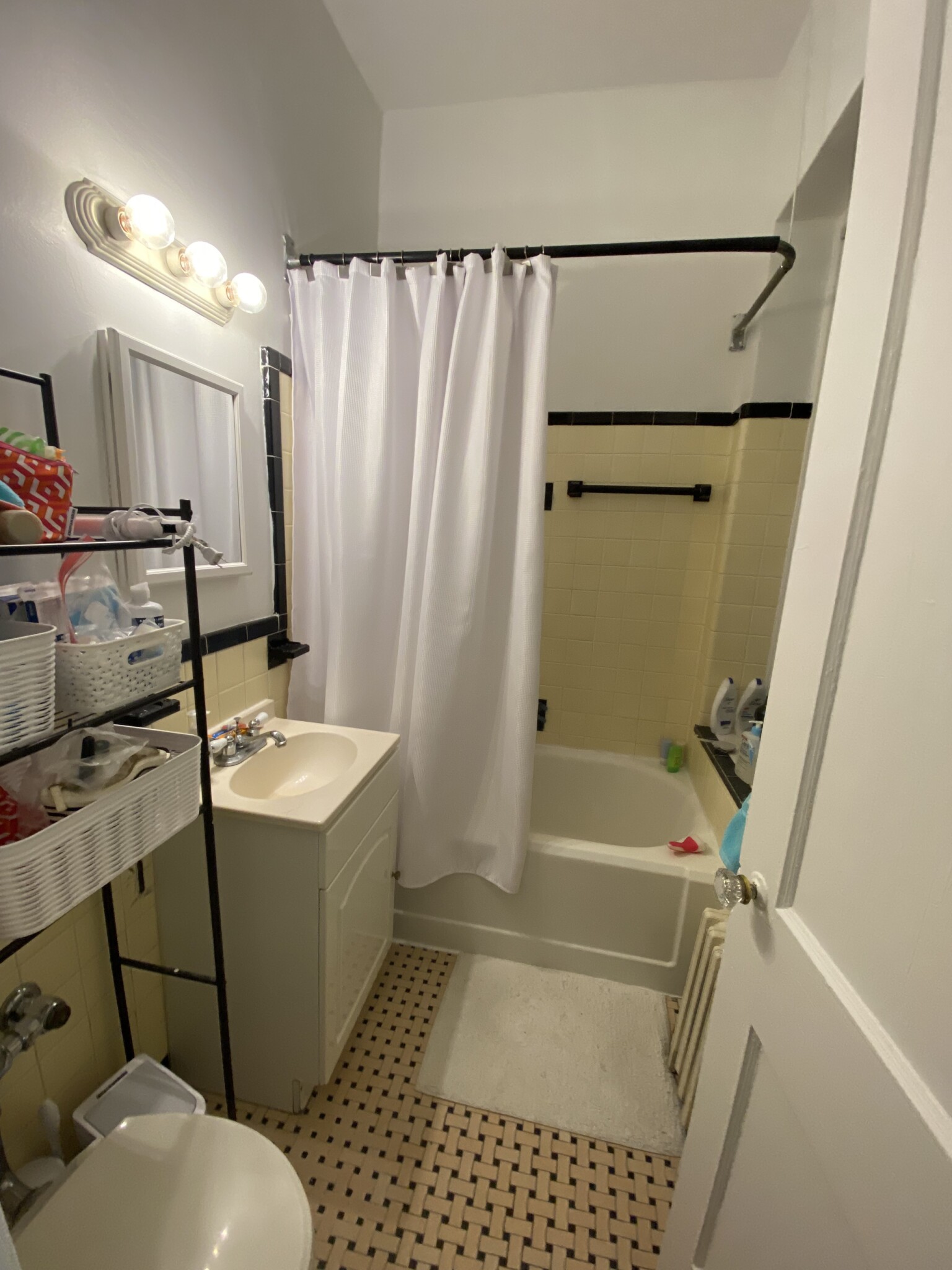 1477 Beacon St, Coolidge Corner