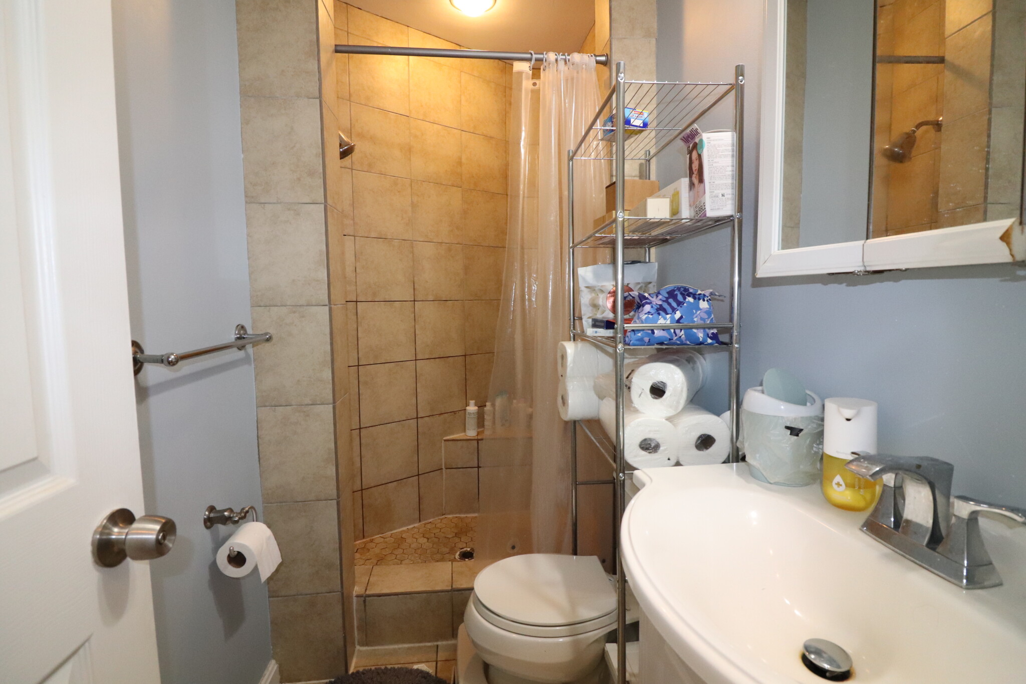 12 Montfern Ave, Brighton