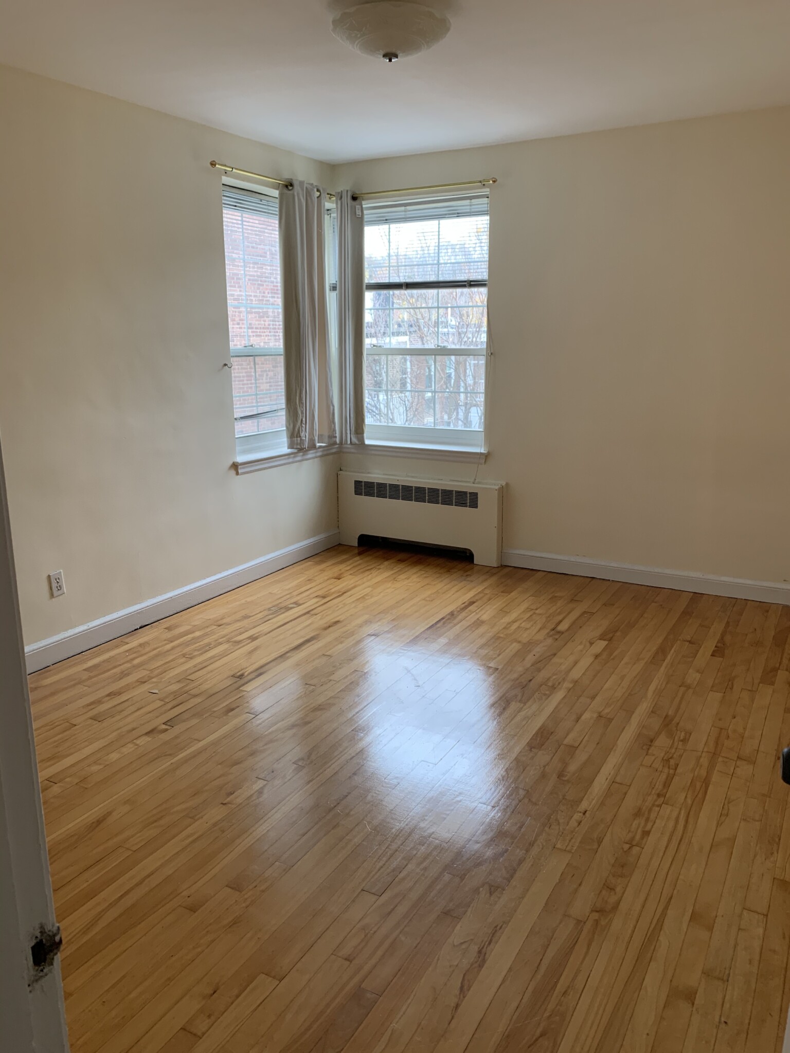 1555 Beacon St, Coolidge Corner