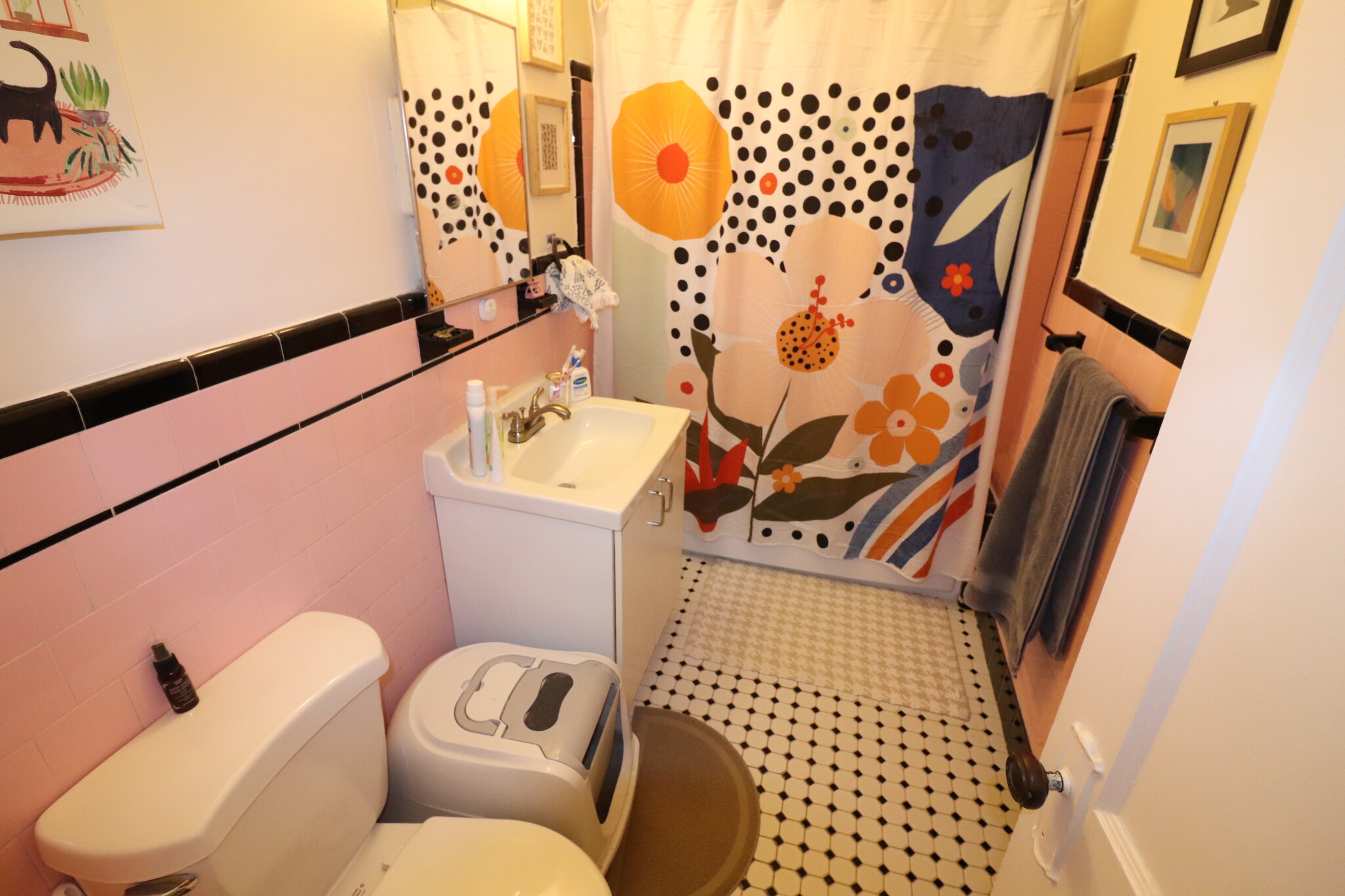 136 Pleasant St, Coolidge Corner