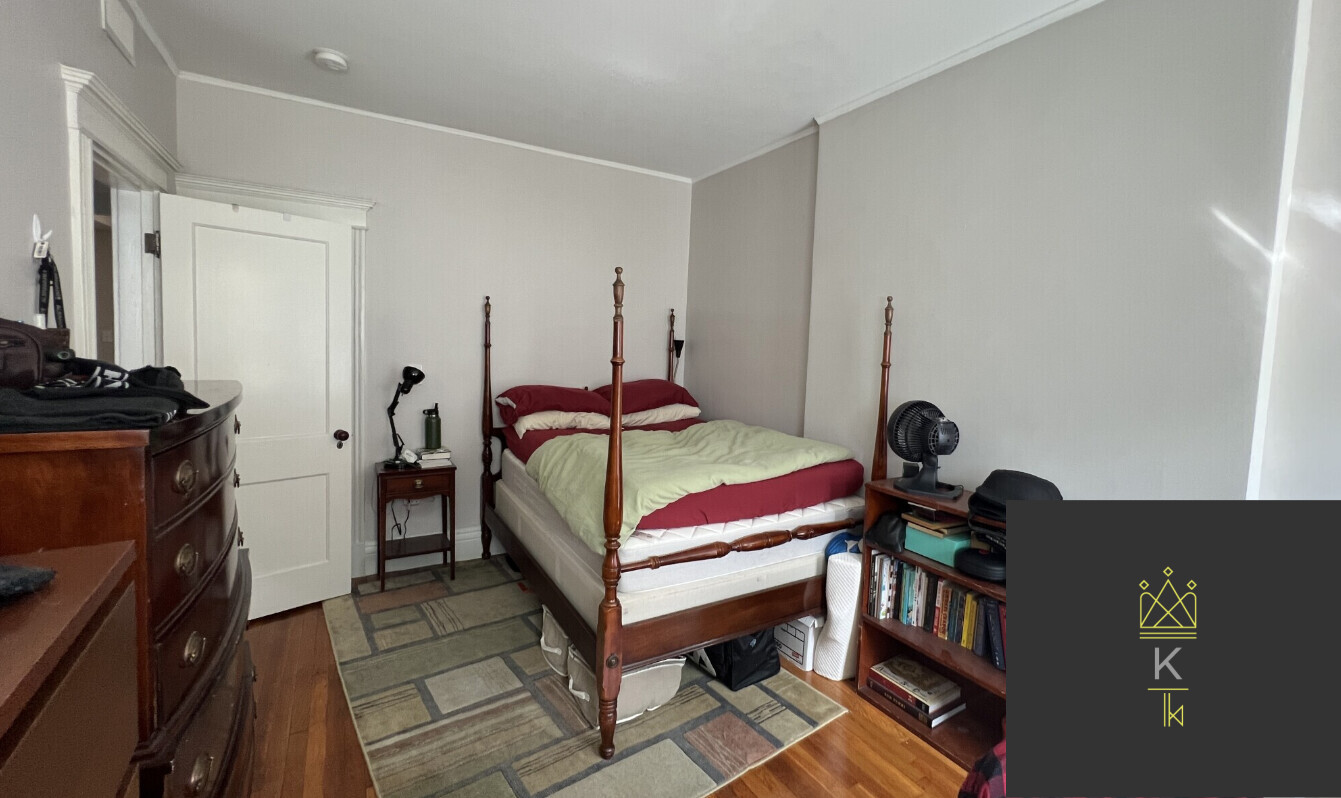 181 Harvard St, Coolidge Corner