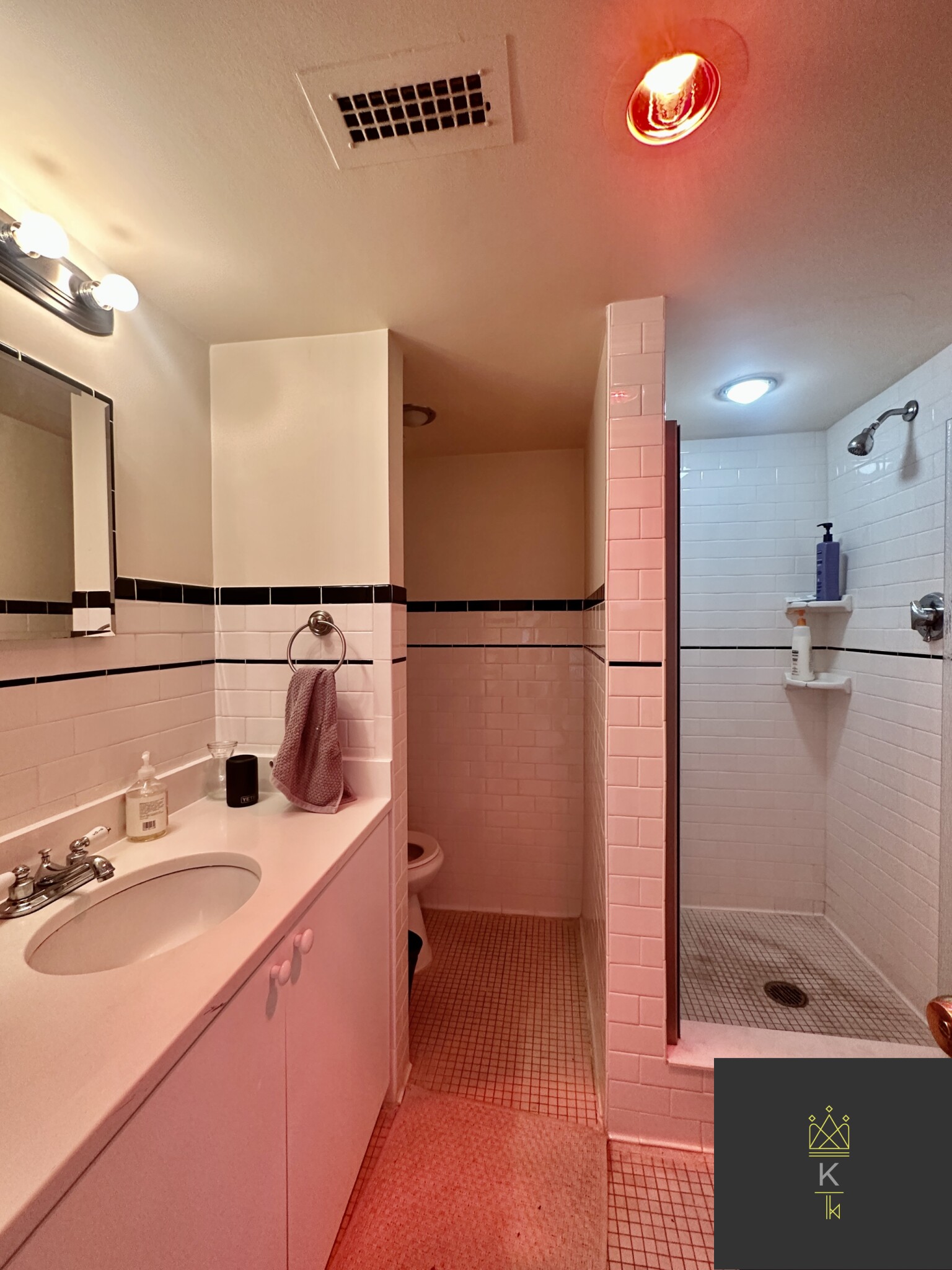 101 Monmouth St, Longwood