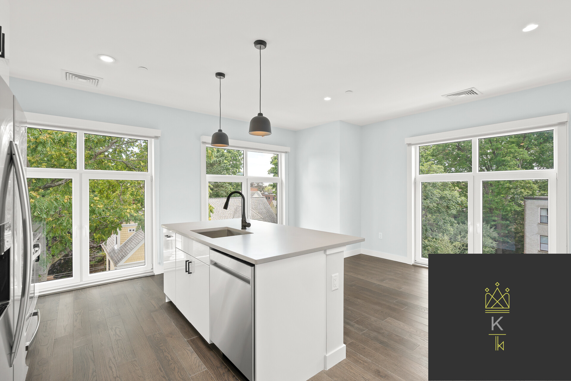 54 Auburn St, Coolidge Corner