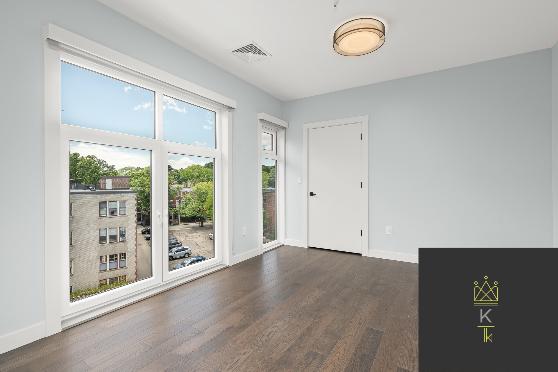 54 Auburn St, Coolidge Corner