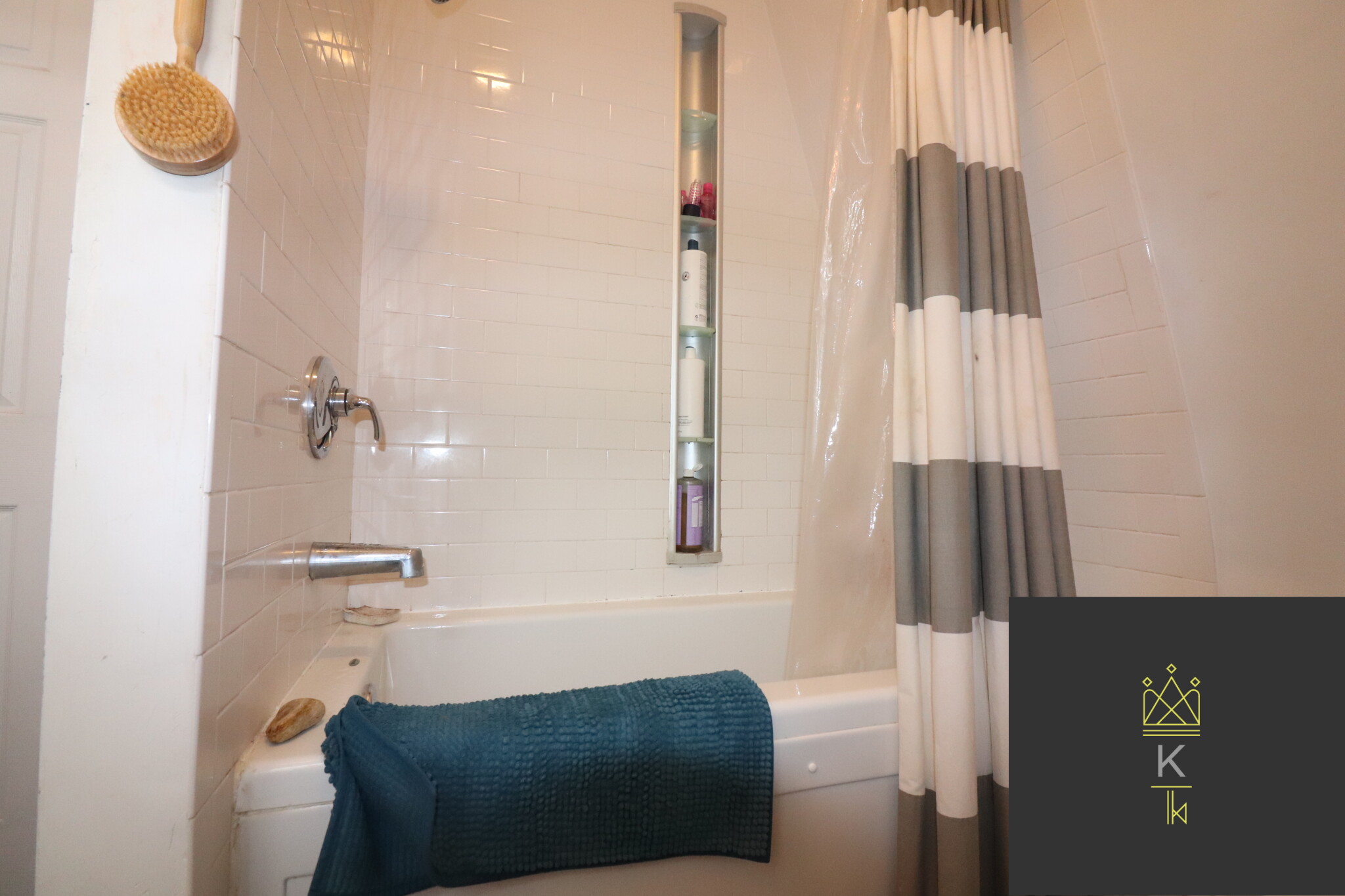 69 Clare Ave, Roslindale