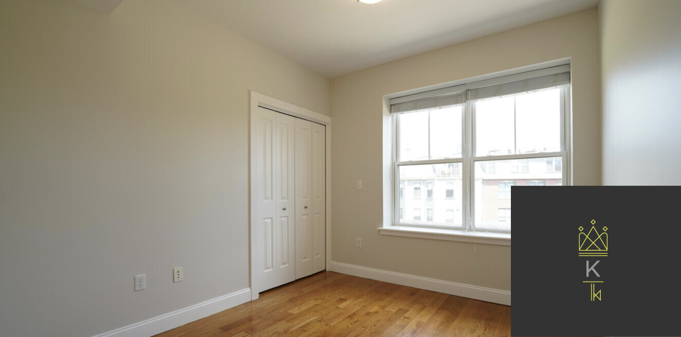 54 Kent St, Brookline Village