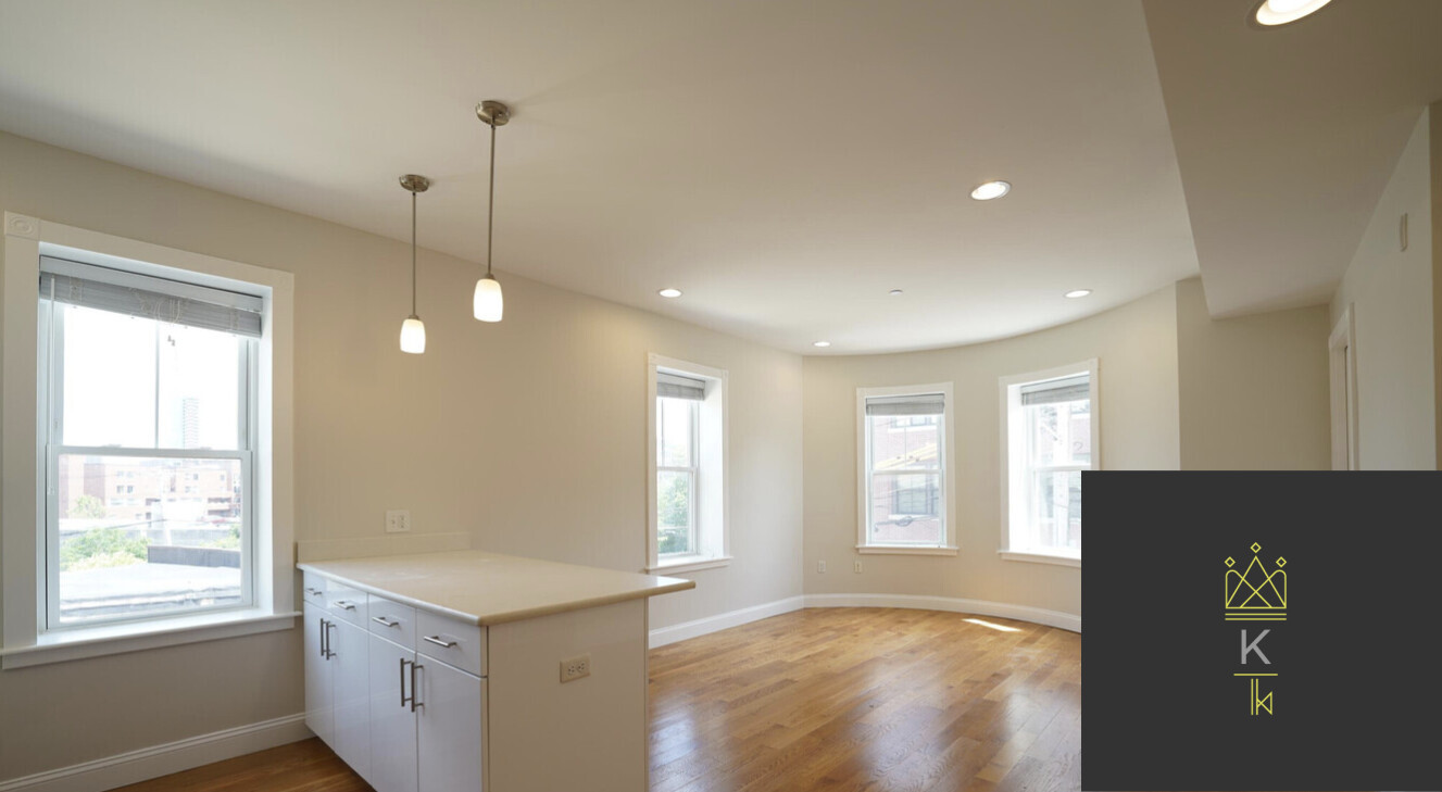 54 Kent St, Brookline Village