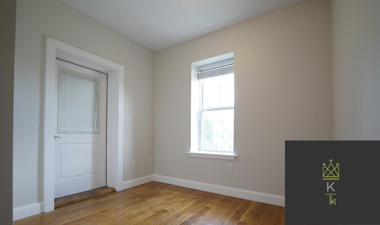 54 Kent St, Brookline Village