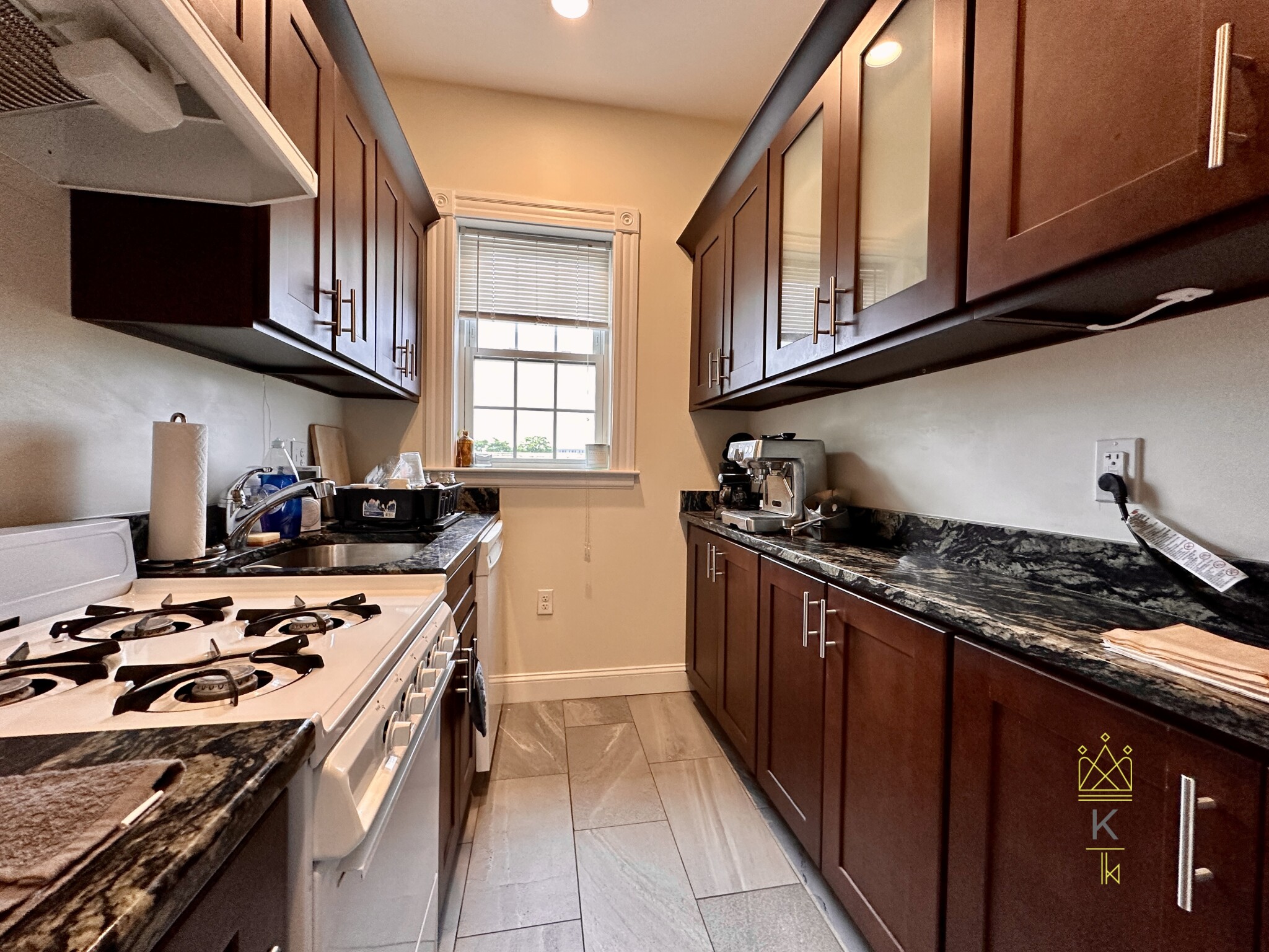 15 Glenville Ave, Allston