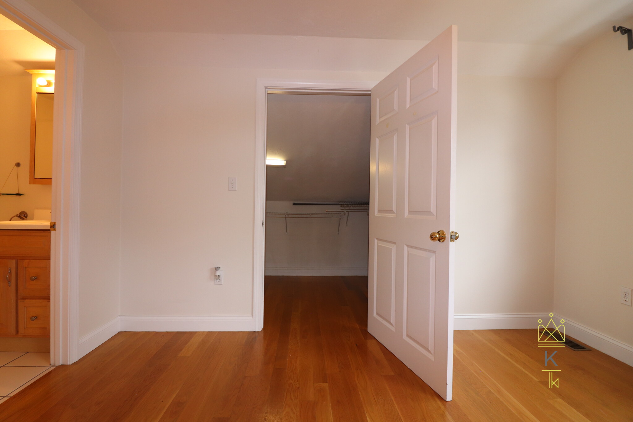 14 Ashland St, Medford