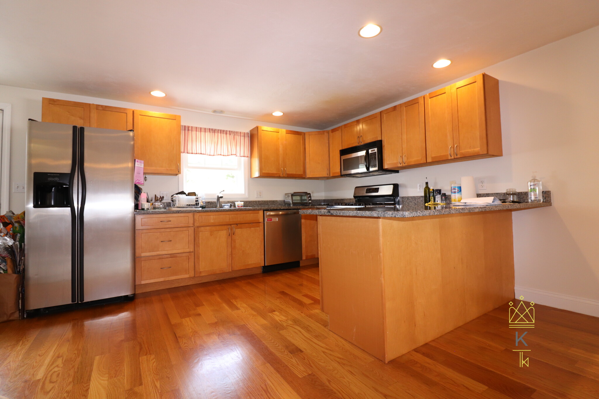 14 Ashland St, Medford