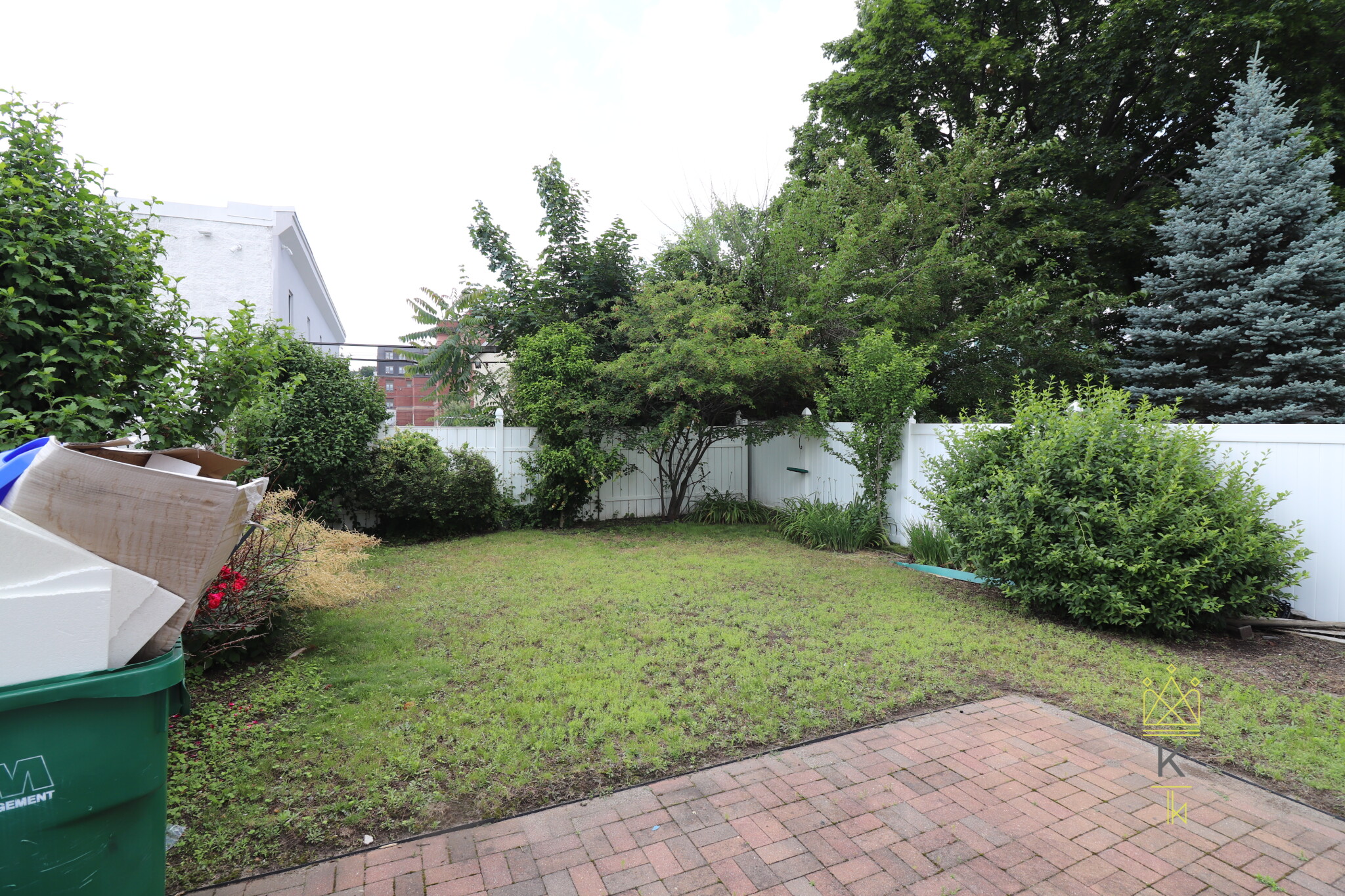 14 Ashland St, Medford