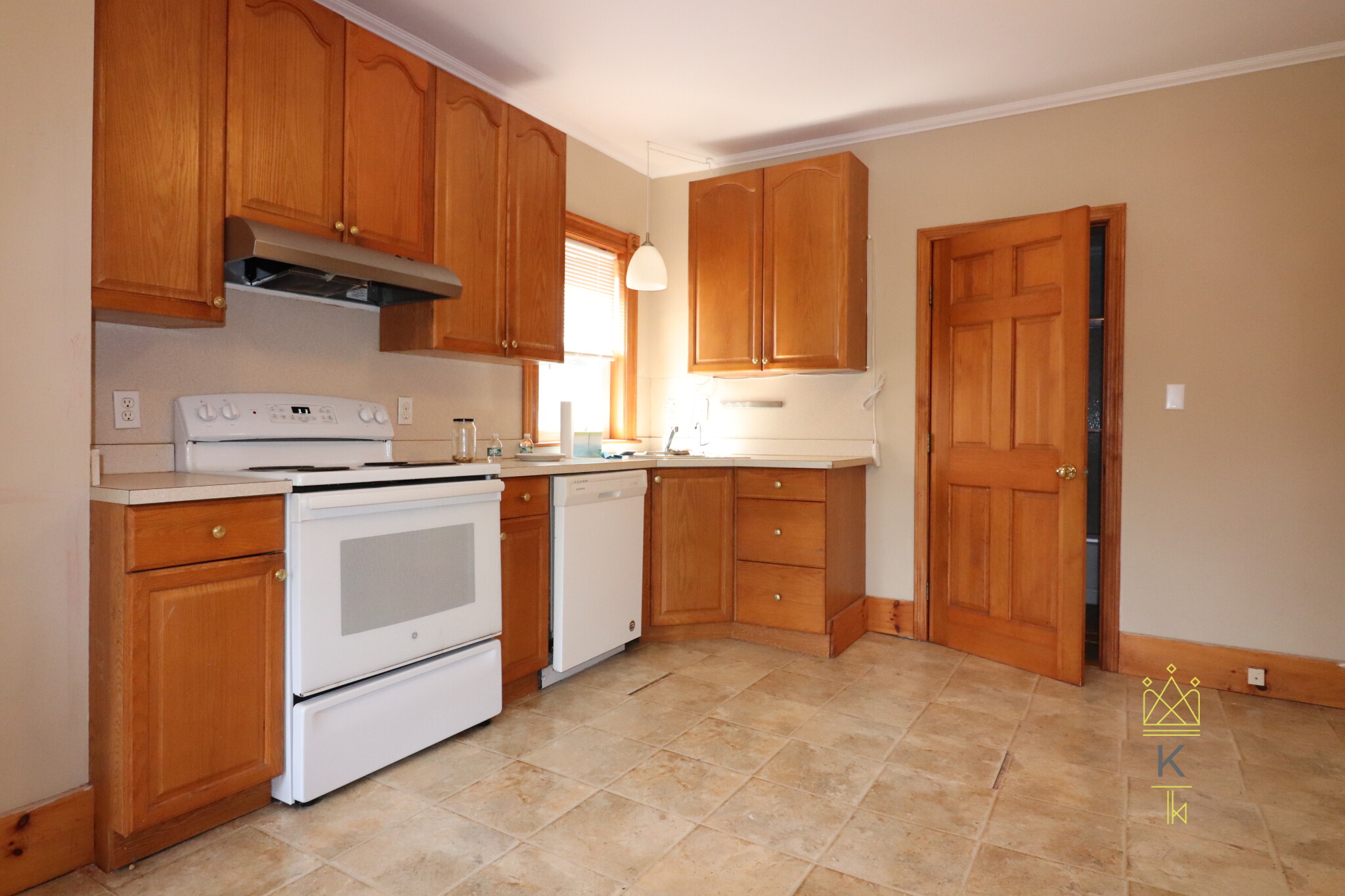 111 Longwood Ave, Longwood