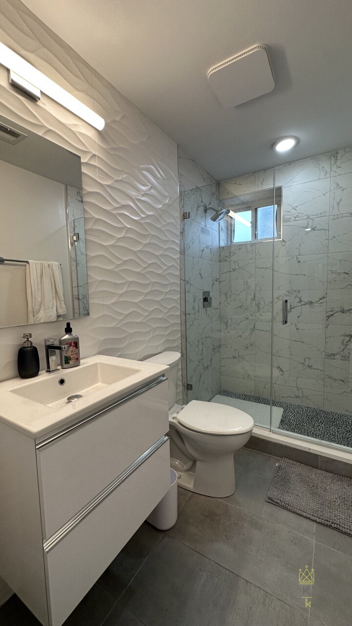 7 Strathmore, Washington Square