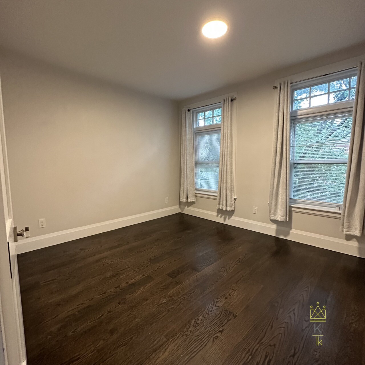 7 Strathmore, Washington Square