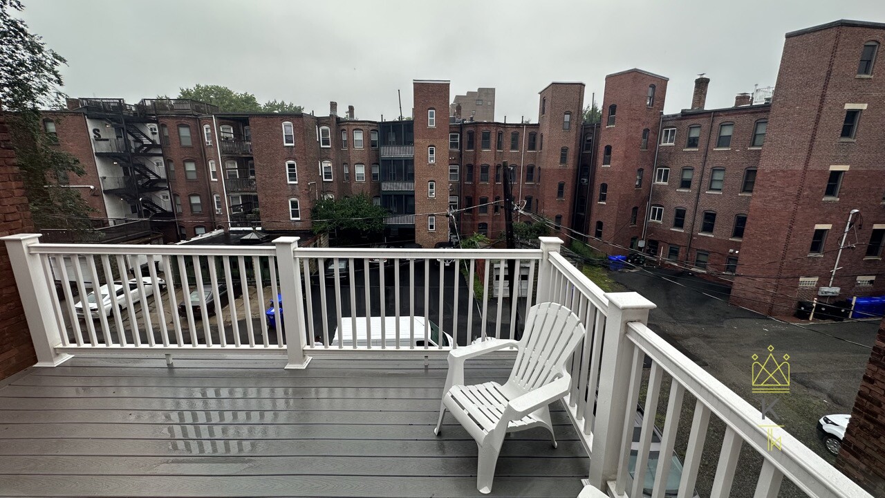 7 Strathmore, Washington Square