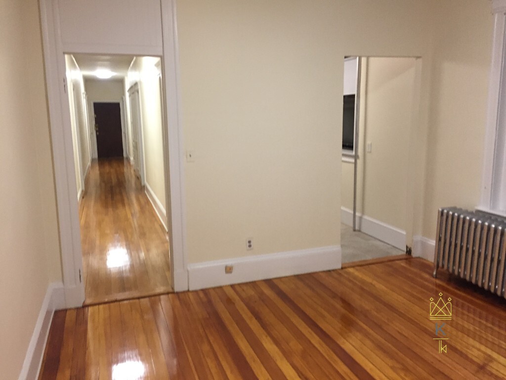 143 Freeman St, Brookline