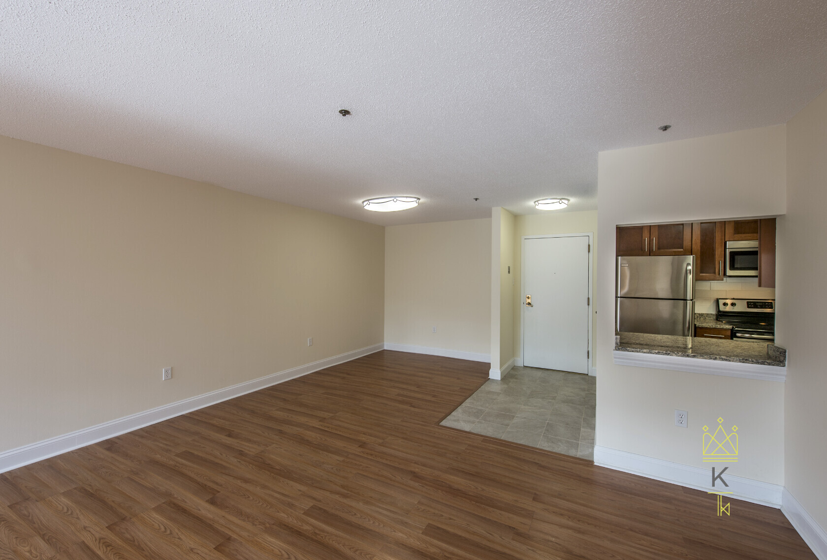 1111 Beacon St, Longwood