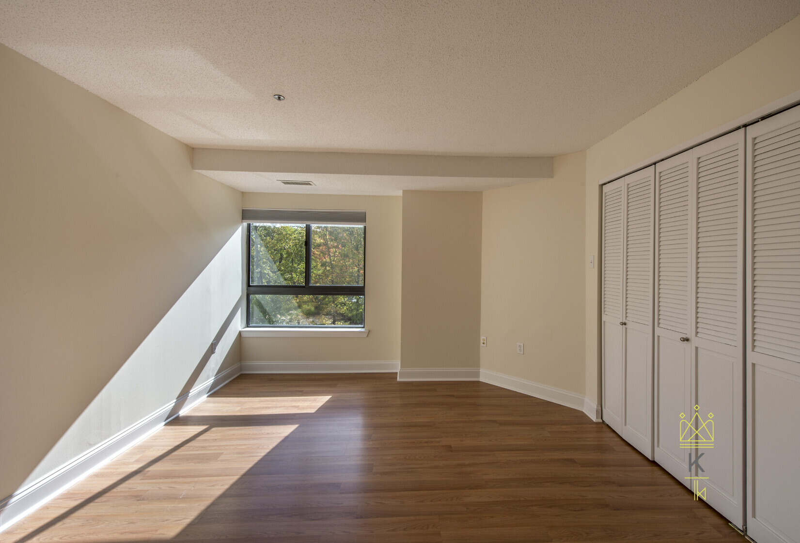 1111 Beacon St, Longwood