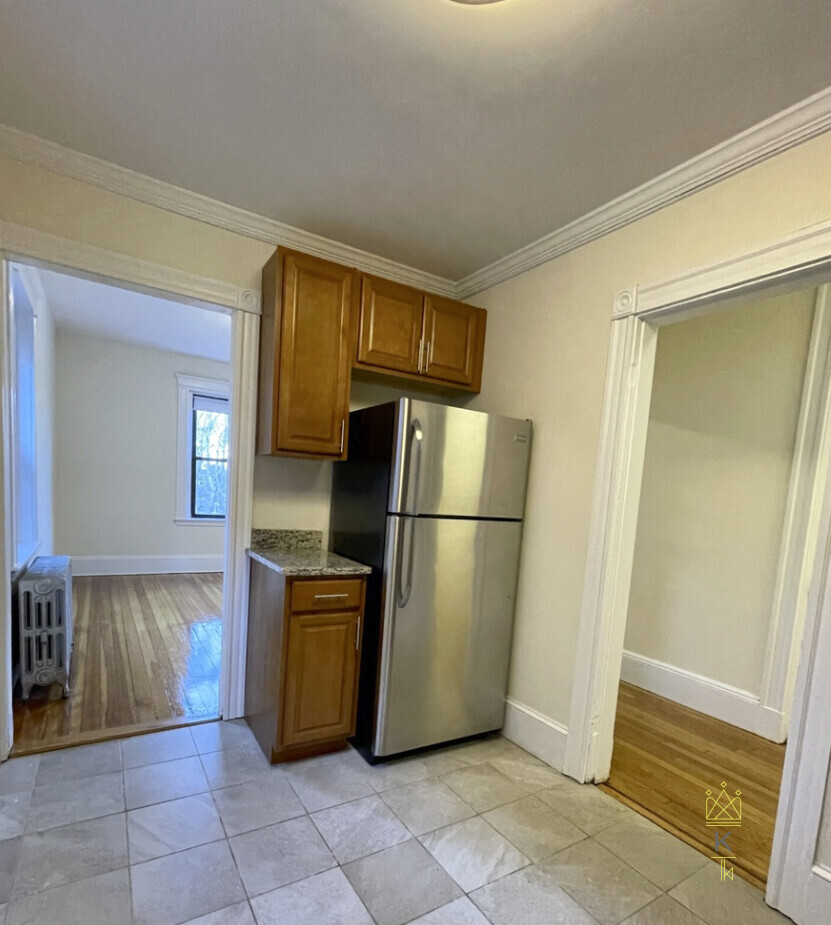 143 Freeman St, Brookline