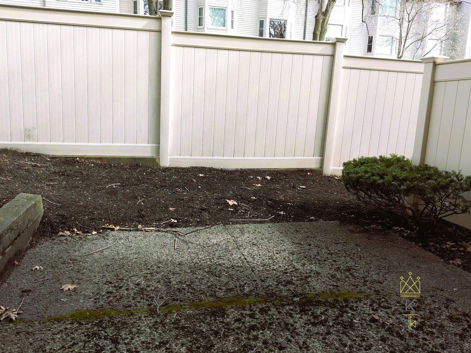 103 Beaconsfield, Washington Square