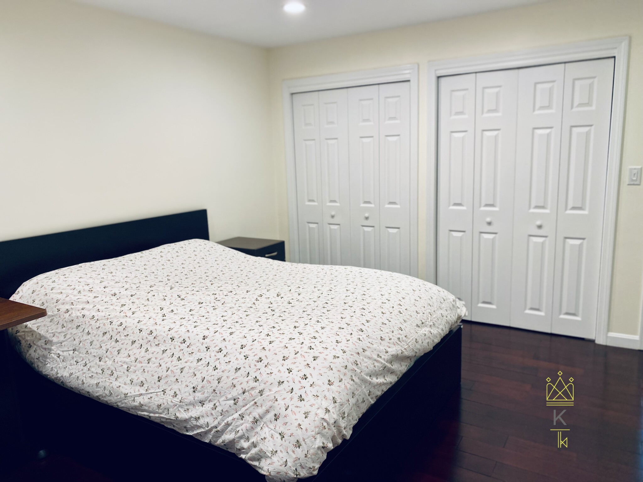 103 Beaconsfield, Washington Square