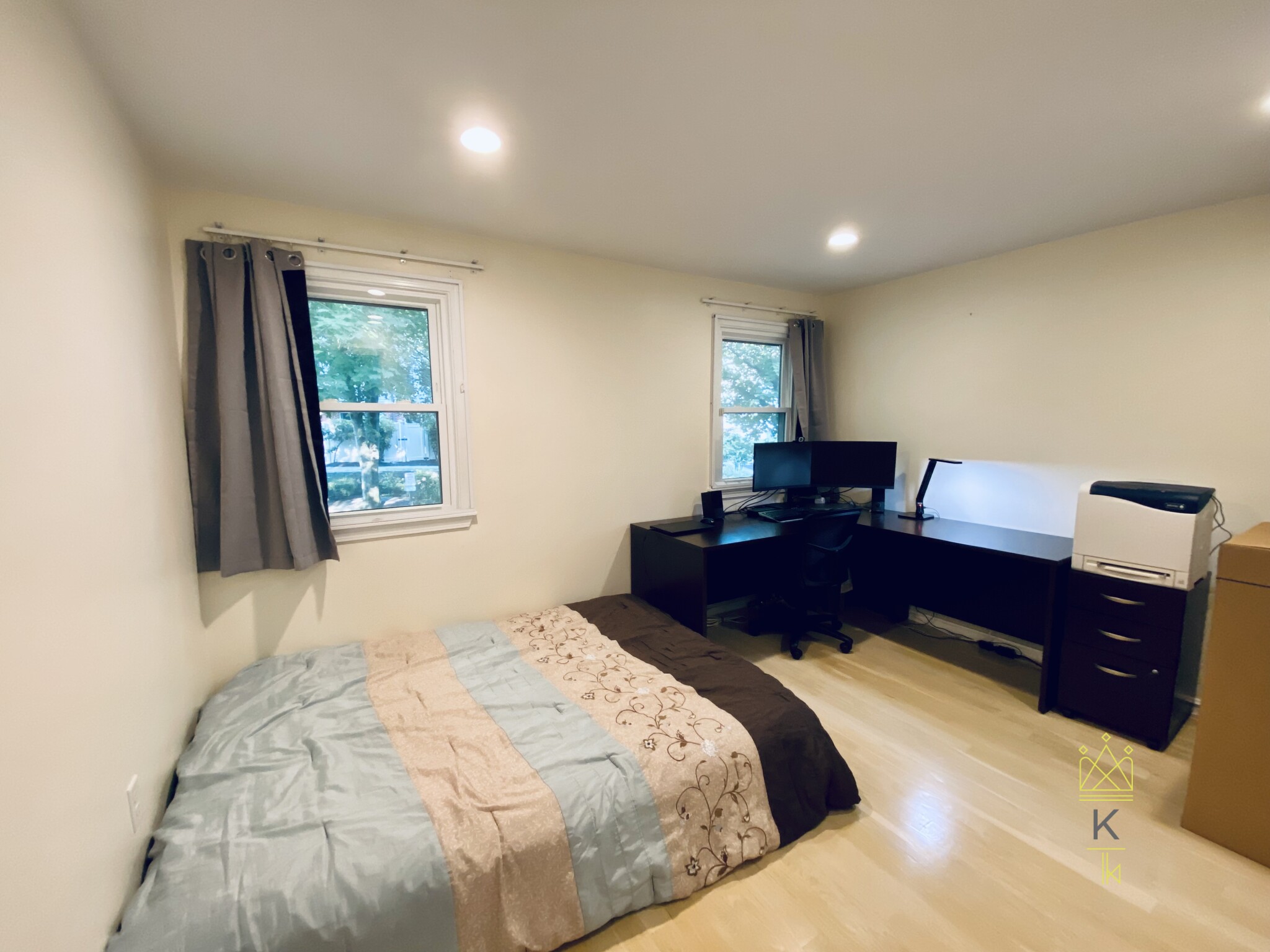 103 Beaconsfield, Washington Square