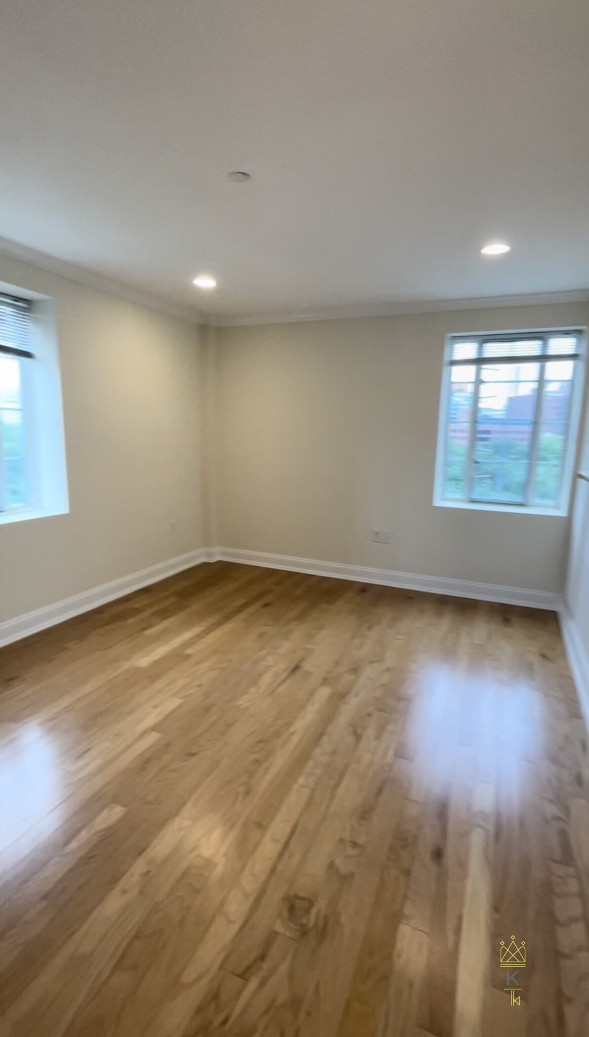 20 Chapel St, Longwood