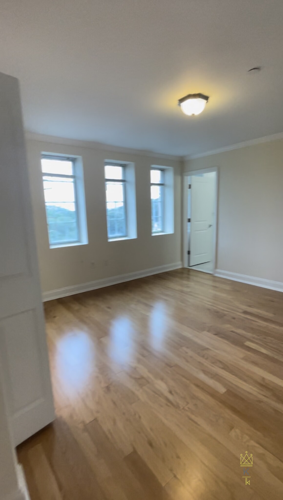 20 Chapel St, Longwood