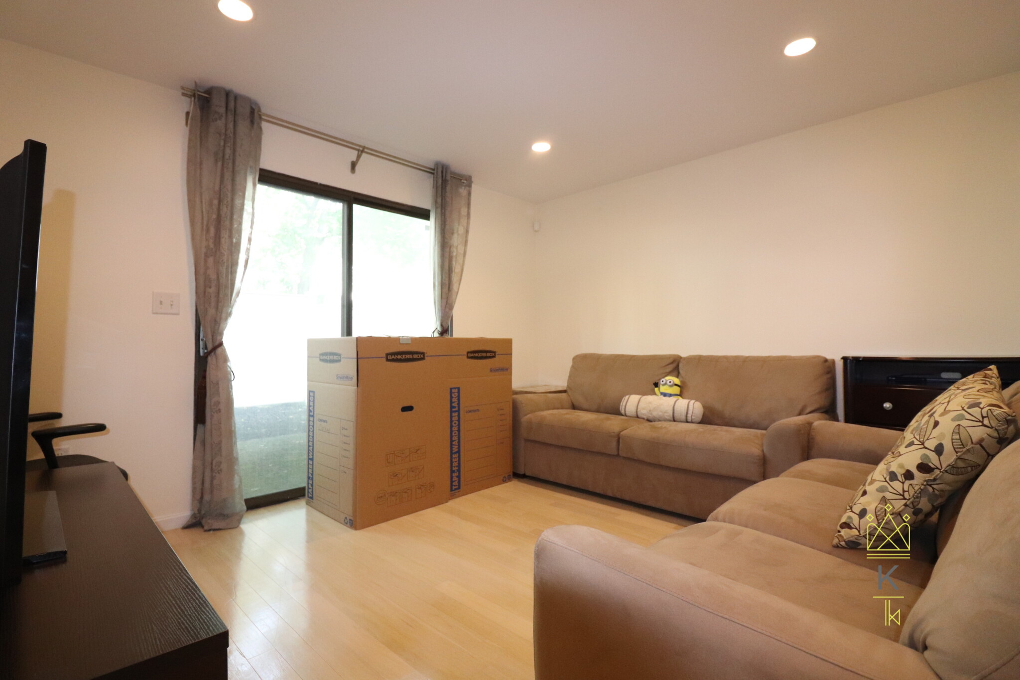 103 Beaconsfield, Washington Square