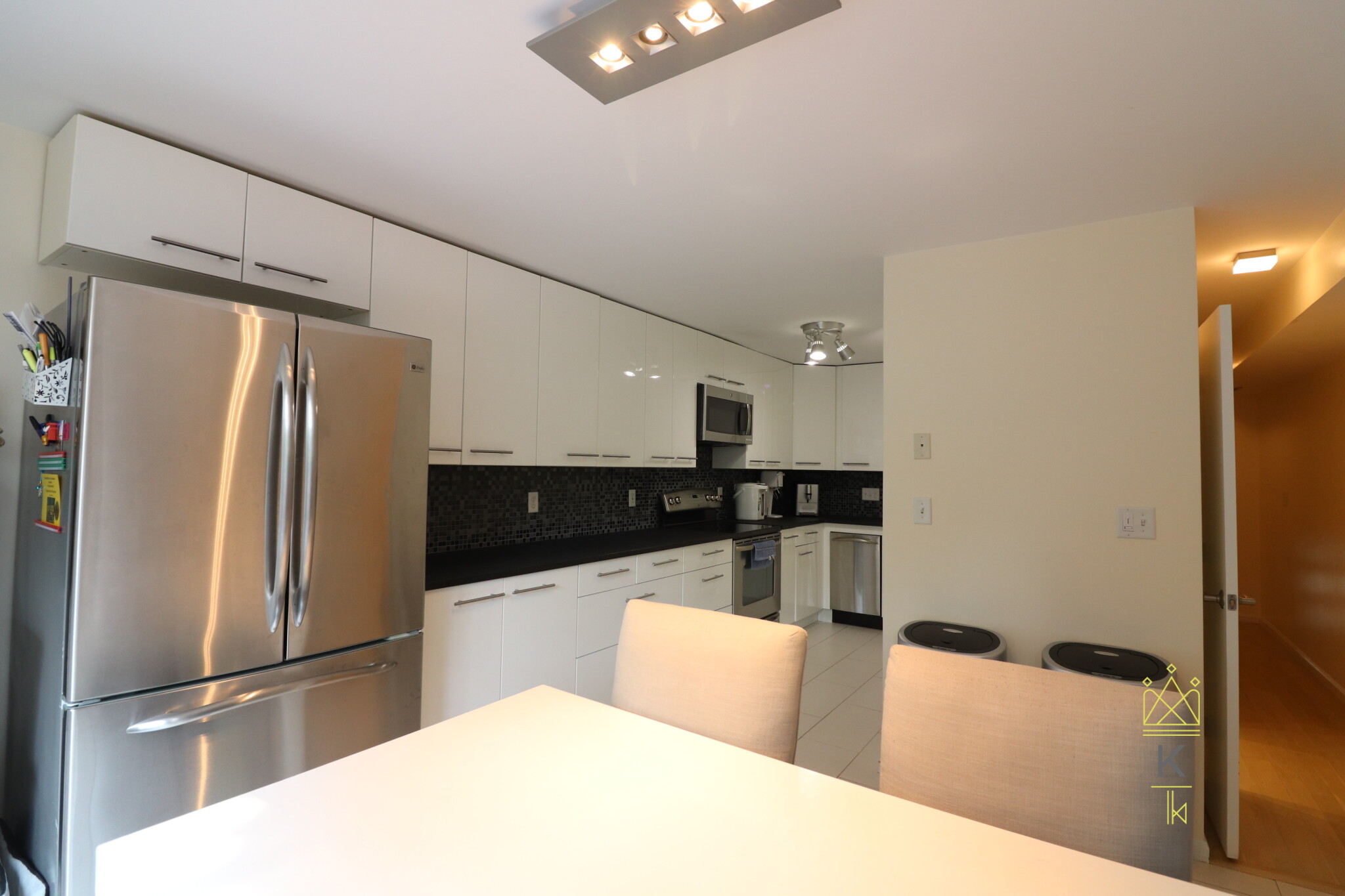 103 Beaconsfield, Washington Square