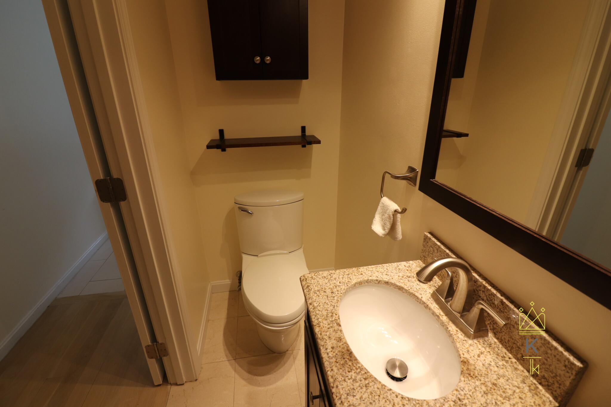 103 Beaconsfield, Washington Square